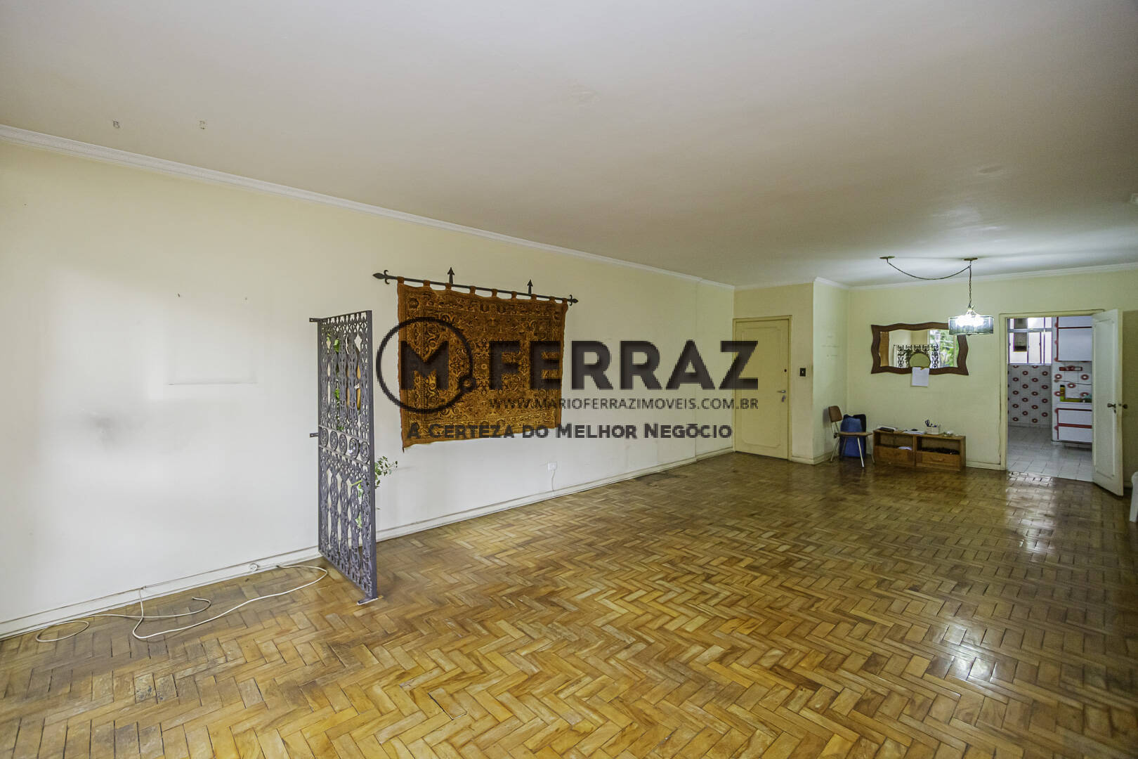 Apartamento à venda com 3 quartos, 207m² - Foto 3