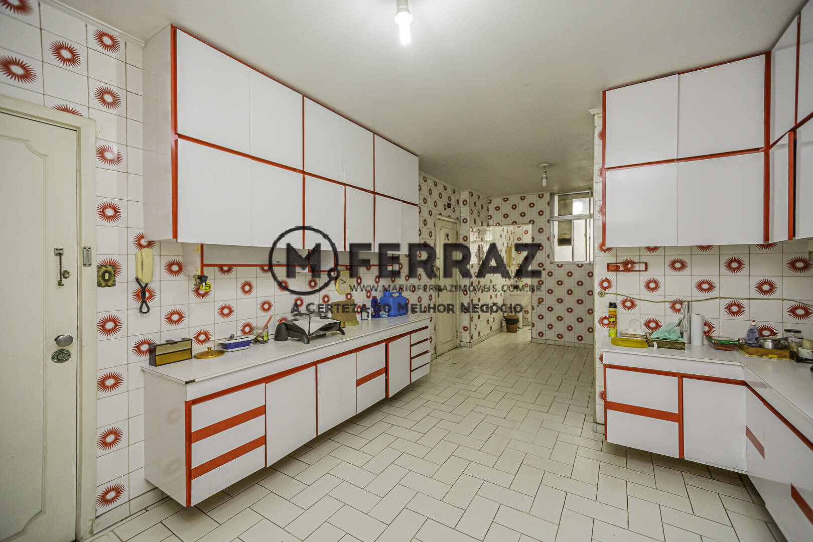 Apartamento à venda com 3 quartos, 207m² - Foto 13