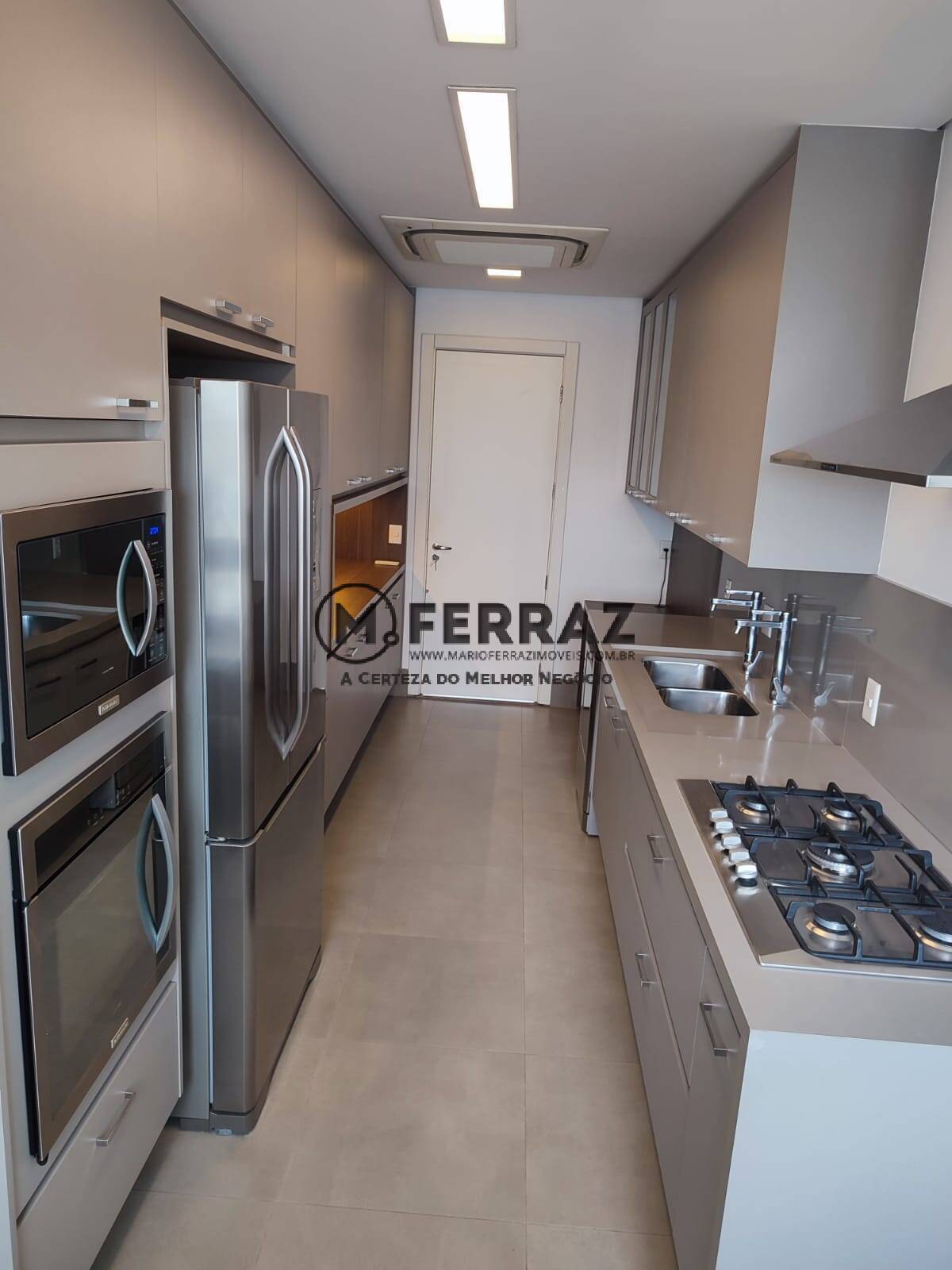 Apartamento para alugar com 2 quartos, 274m² - Foto 11