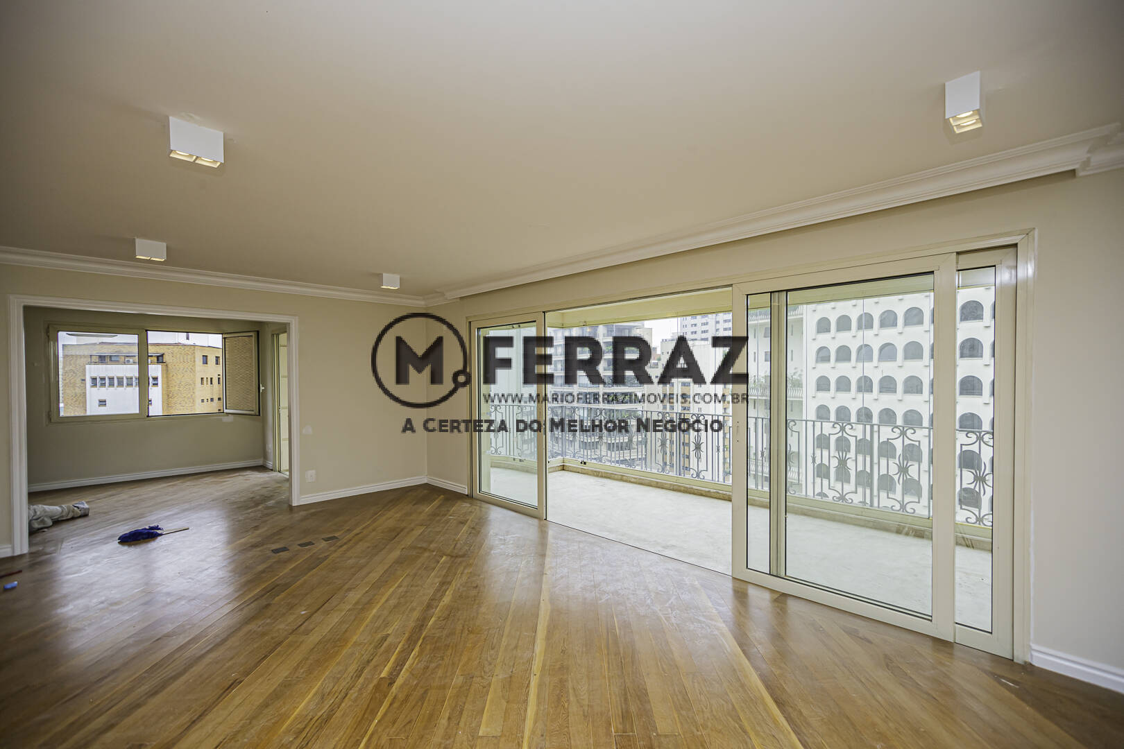 Apartamento à venda com 3 quartos, 278m² - Foto 5