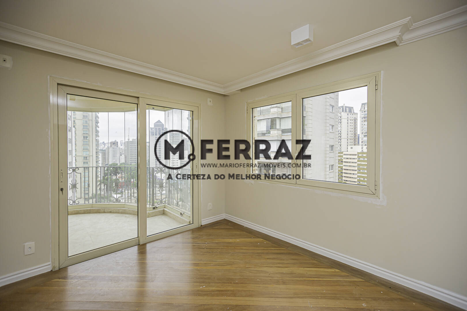 Apartamento à venda com 3 quartos, 278m² - Foto 11