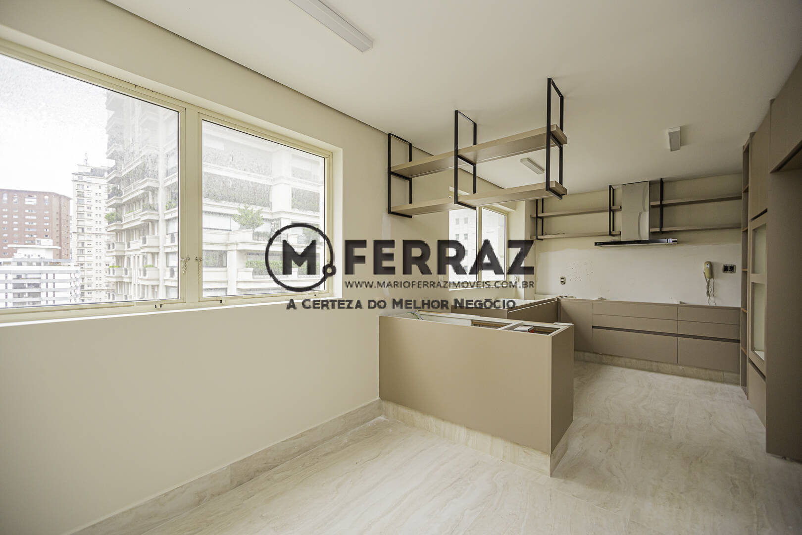 Apartamento à venda com 3 quartos, 278m² - Foto 13