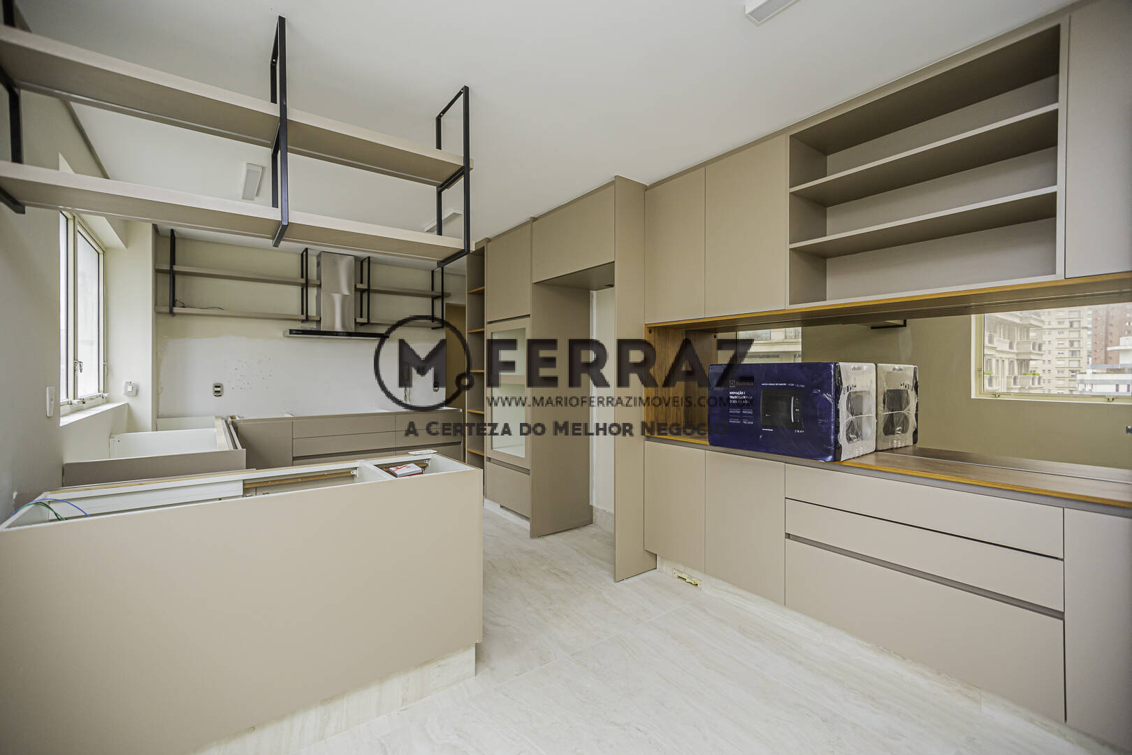 Apartamento à venda com 3 quartos, 278m² - Foto 12