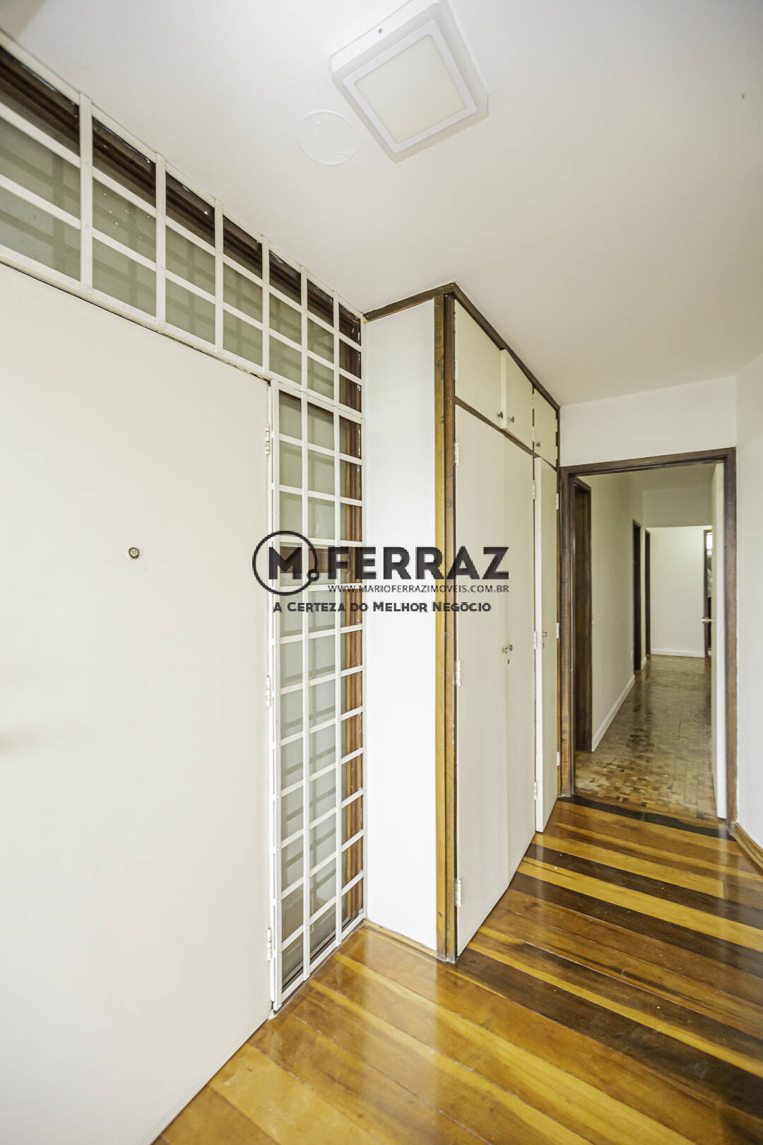 Apartamento à venda com 3 quartos, 130m² - Foto 7