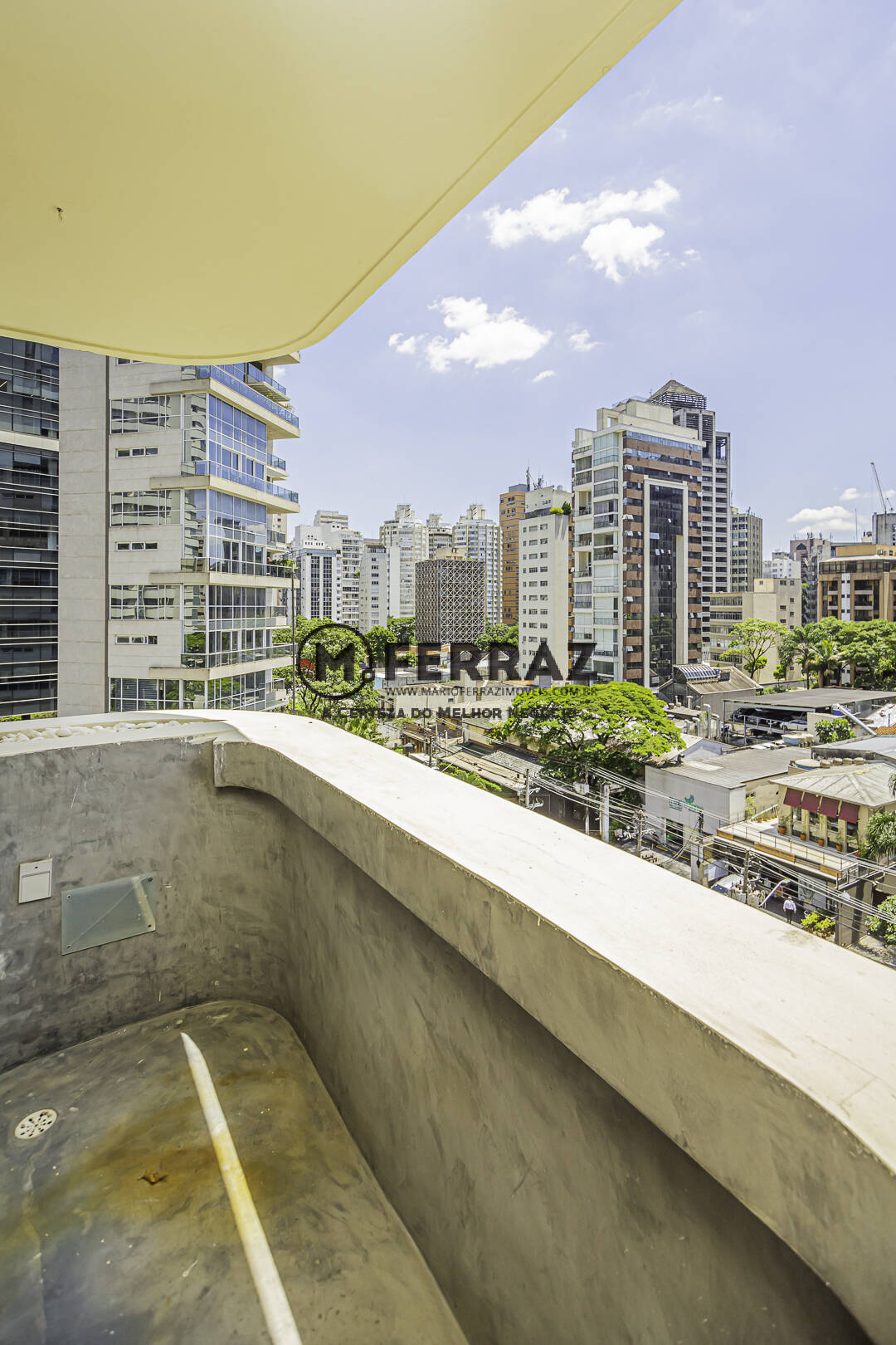 Apartamento à venda com 3 quartos, 190m² - Foto 35