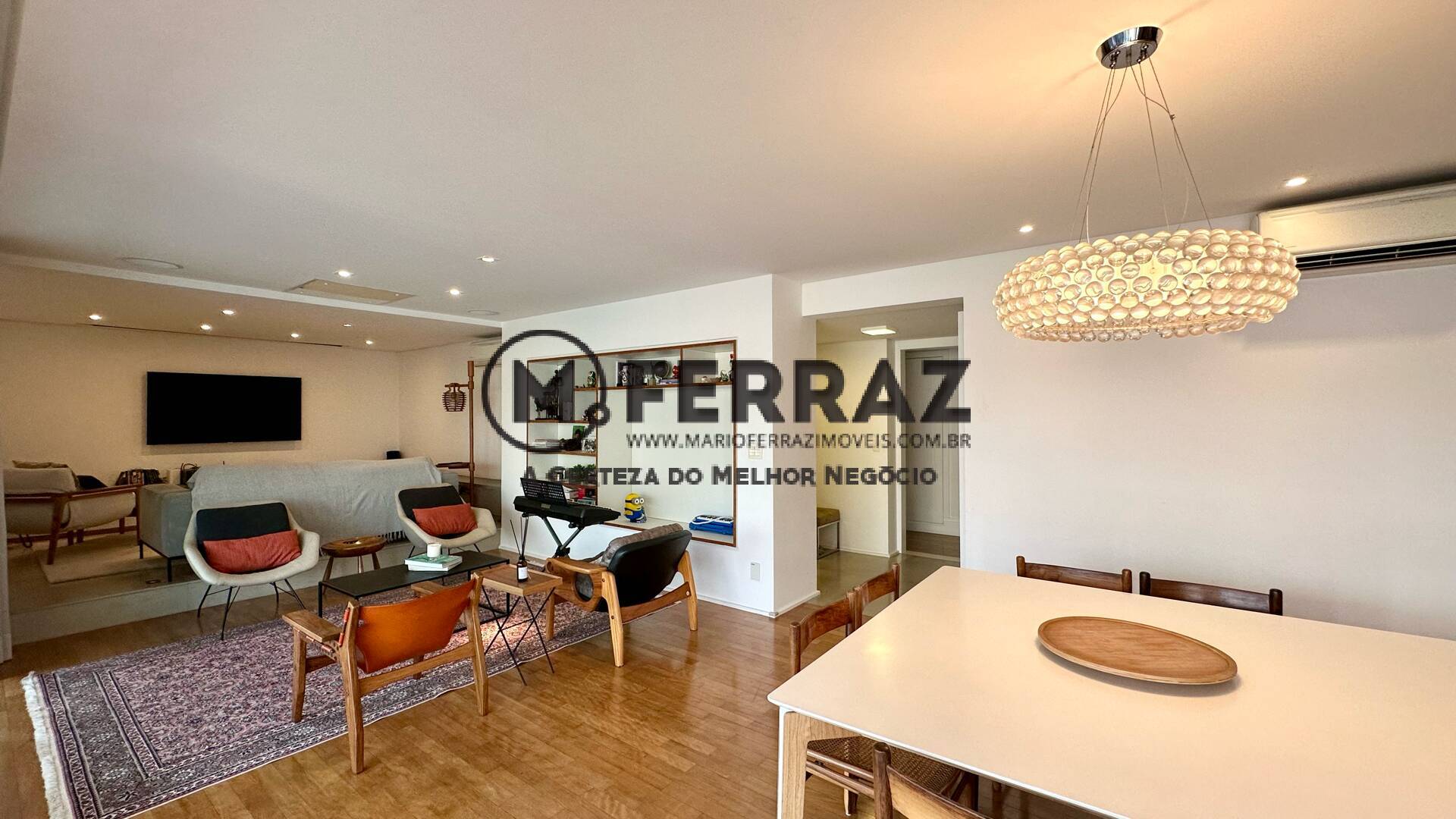 Apartamento à venda com 3 quartos, 223m² - Foto 3