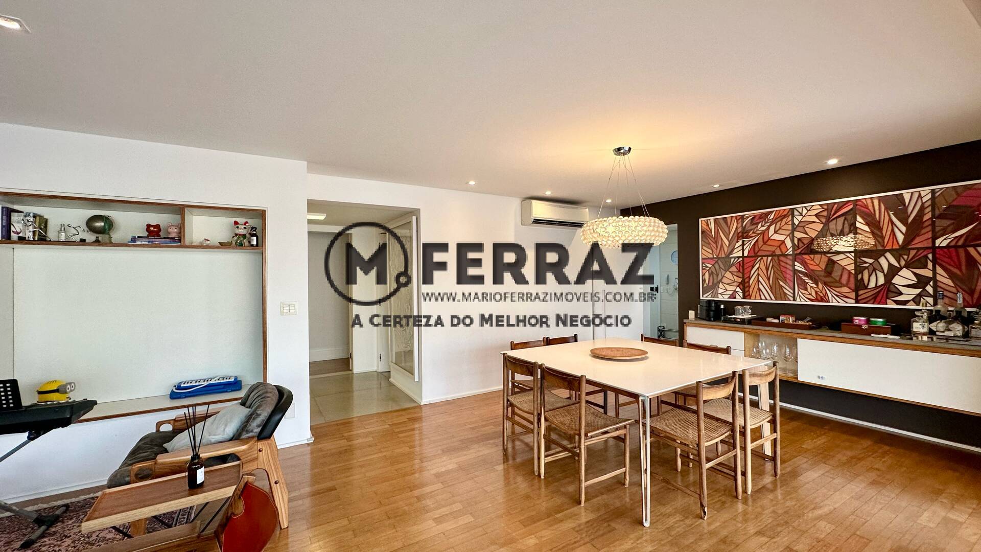 Apartamento à venda com 3 quartos, 223m² - Foto 4