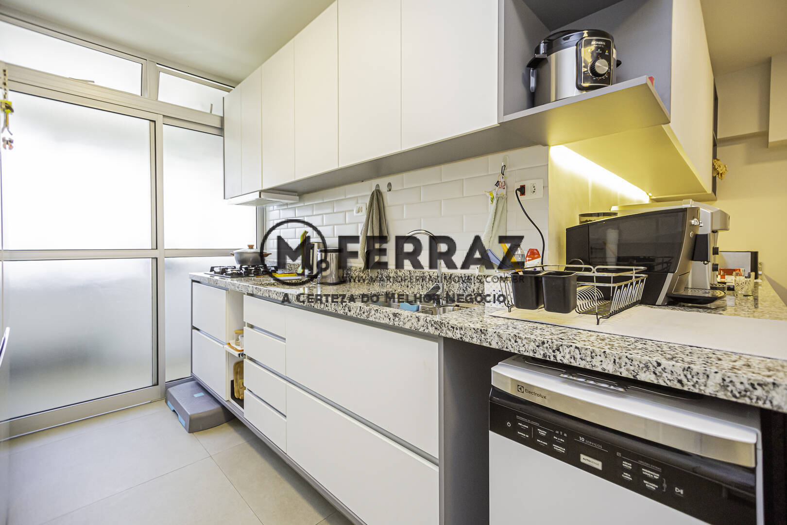 Apartamento à venda com 3 quartos, 142m² - Foto 26