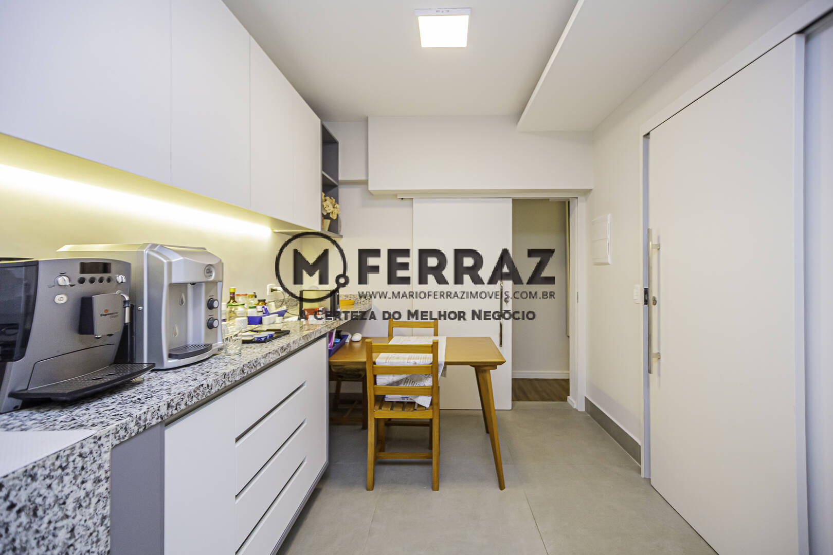 Apartamento à venda com 3 quartos, 142m² - Foto 27