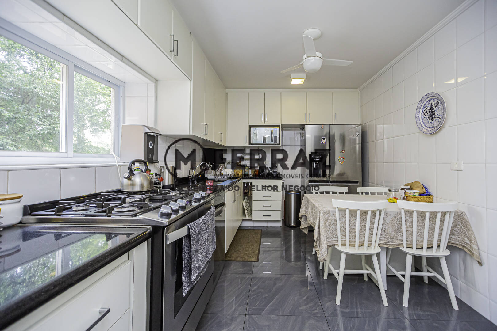 Apartamento à venda e aluguel com 3 quartos, 160m² - Foto 12