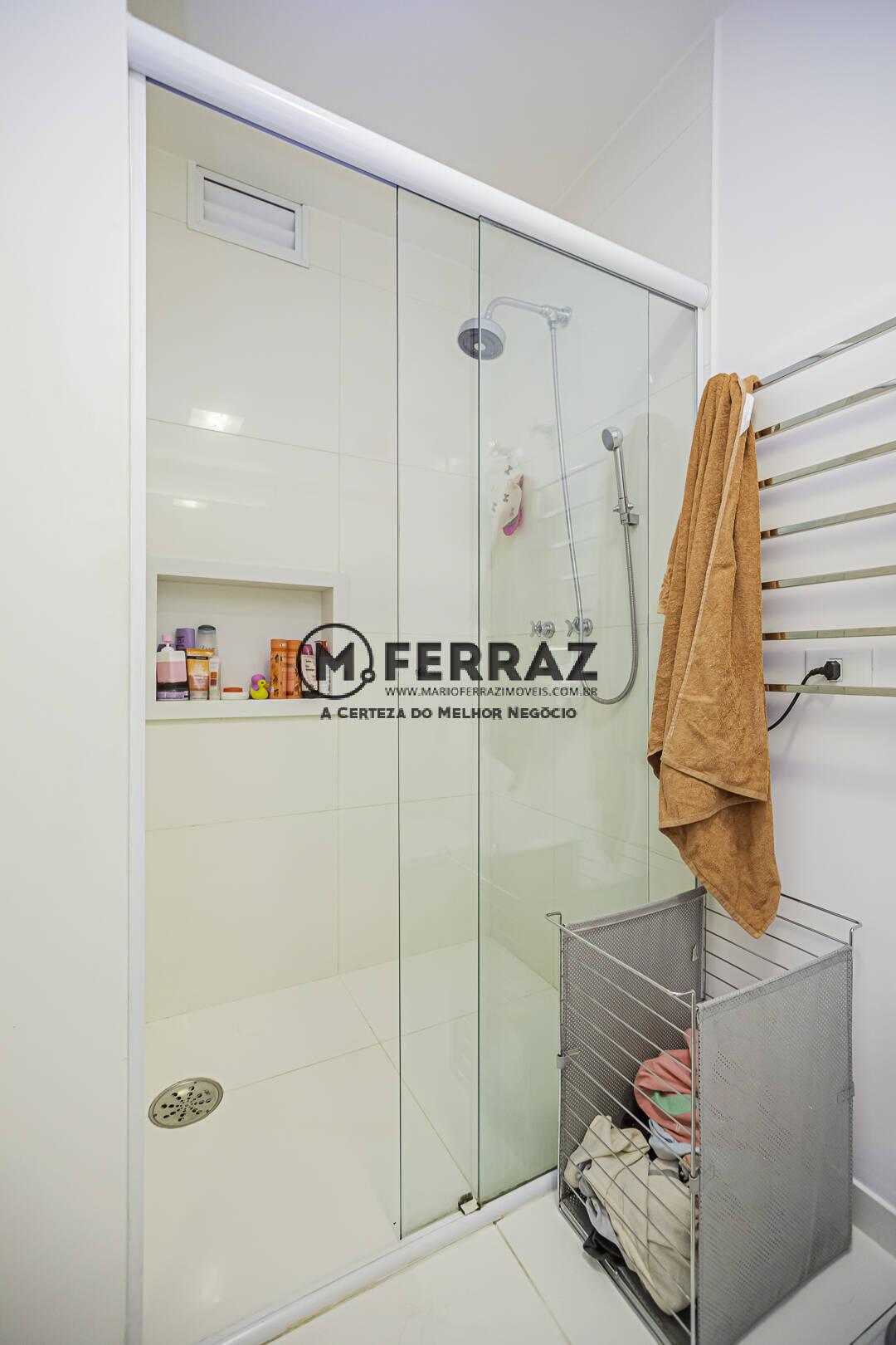 Apartamento à venda e aluguel com 3 quartos, 160m² - Foto 21