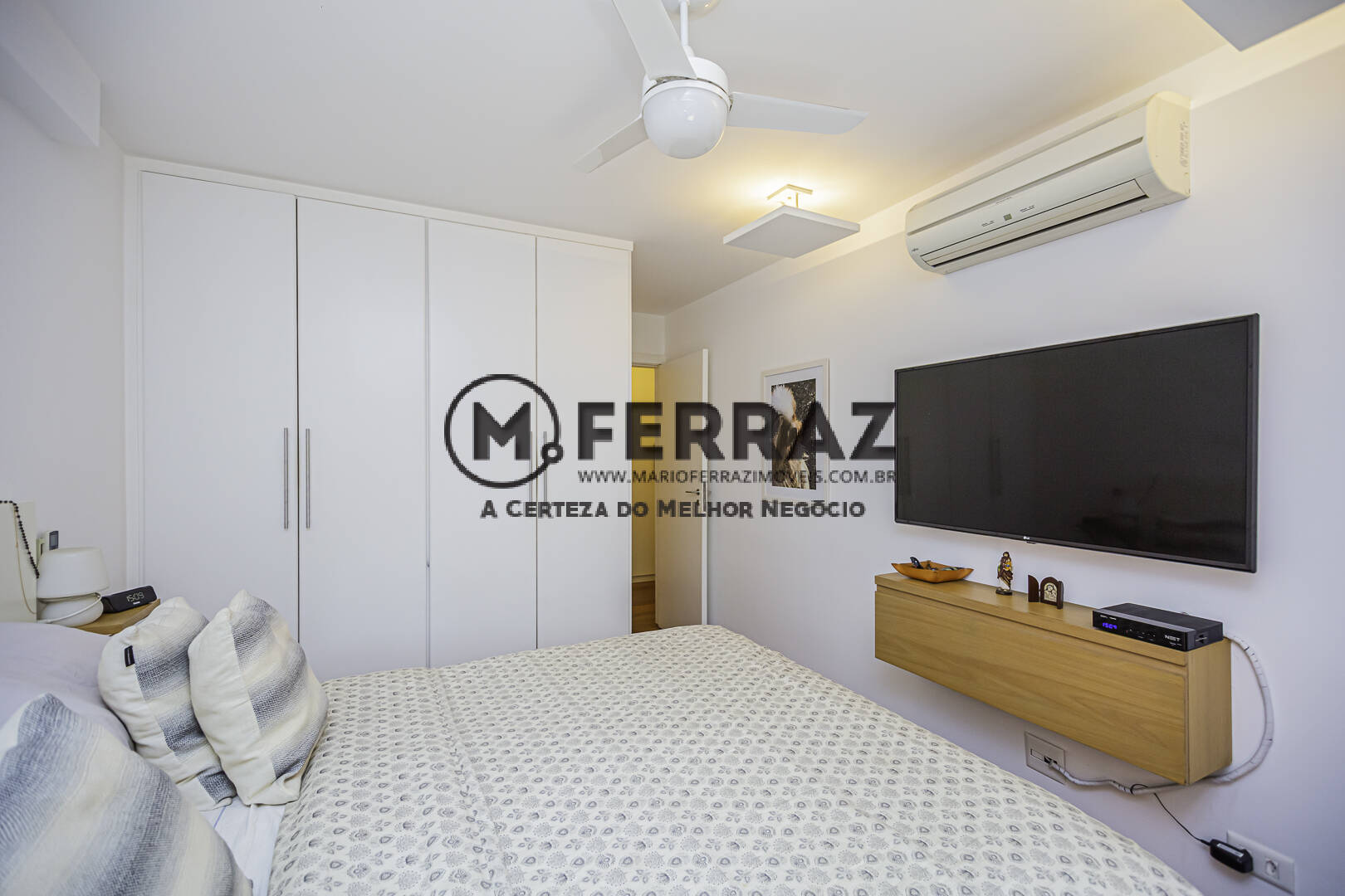 Apartamento à venda e aluguel com 3 quartos, 160m² - Foto 32