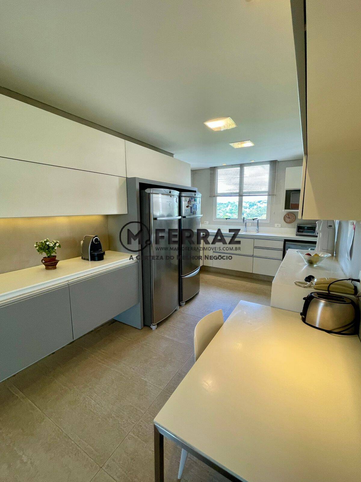 Apartamento à venda com 2 quartos, 136m² - Foto 4