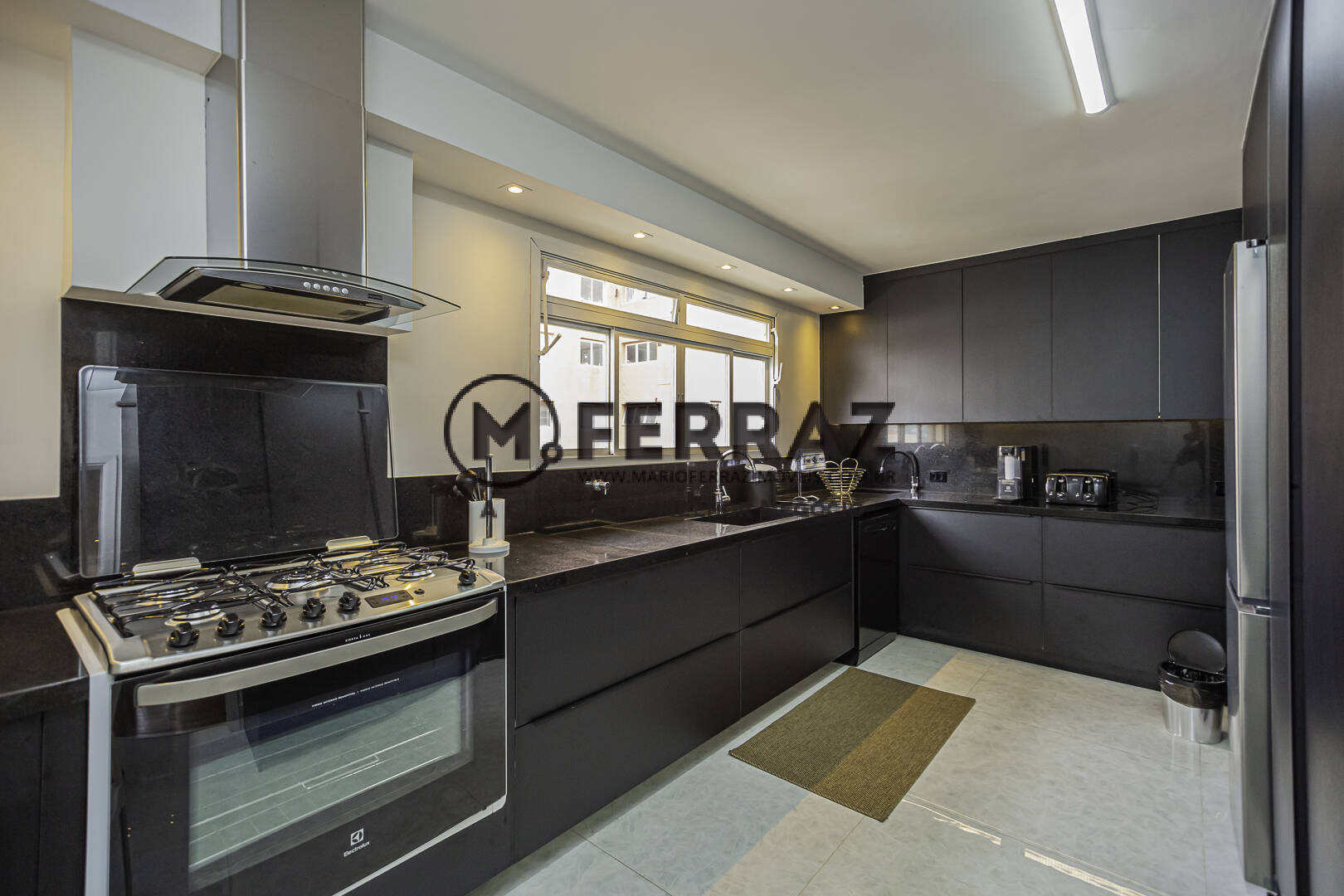 Apartamento à venda com 4 quartos, 340m² - Foto 16