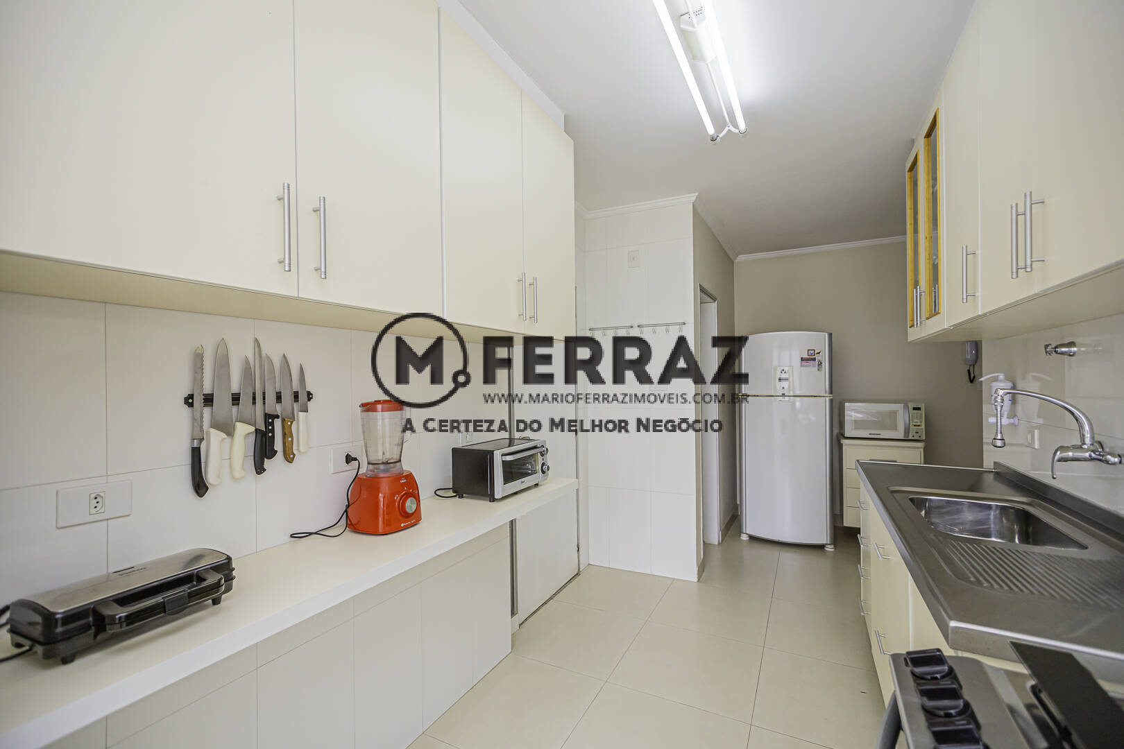 Apartamento à venda com 3 quartos, 142m² - Foto 17