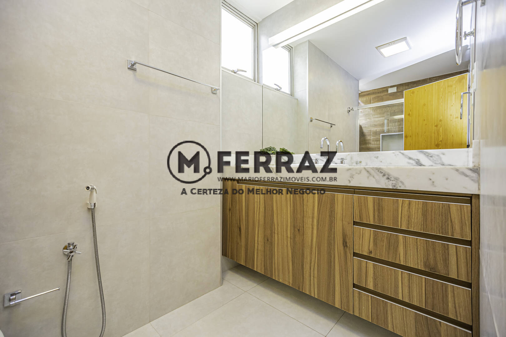 Apartamento à venda com 3 quartos, 142m² - Foto 23