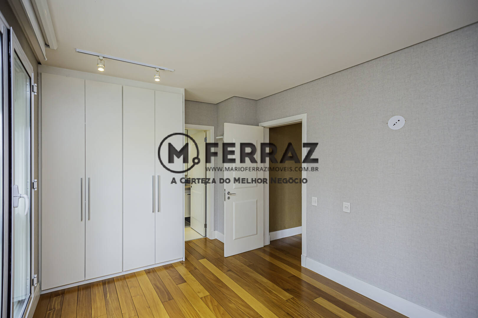 Apartamento à venda com 4 quartos, 310m² - Foto 37