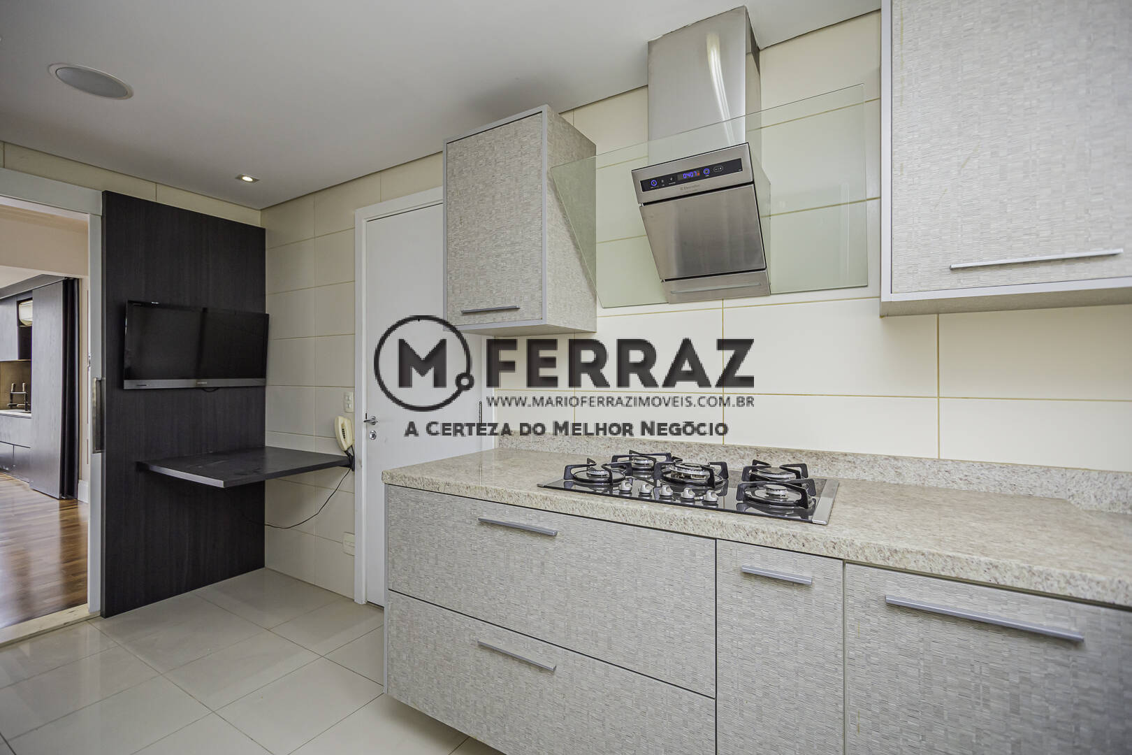 Apartamento à venda e aluguel com 3 quartos, 223m² - Foto 12