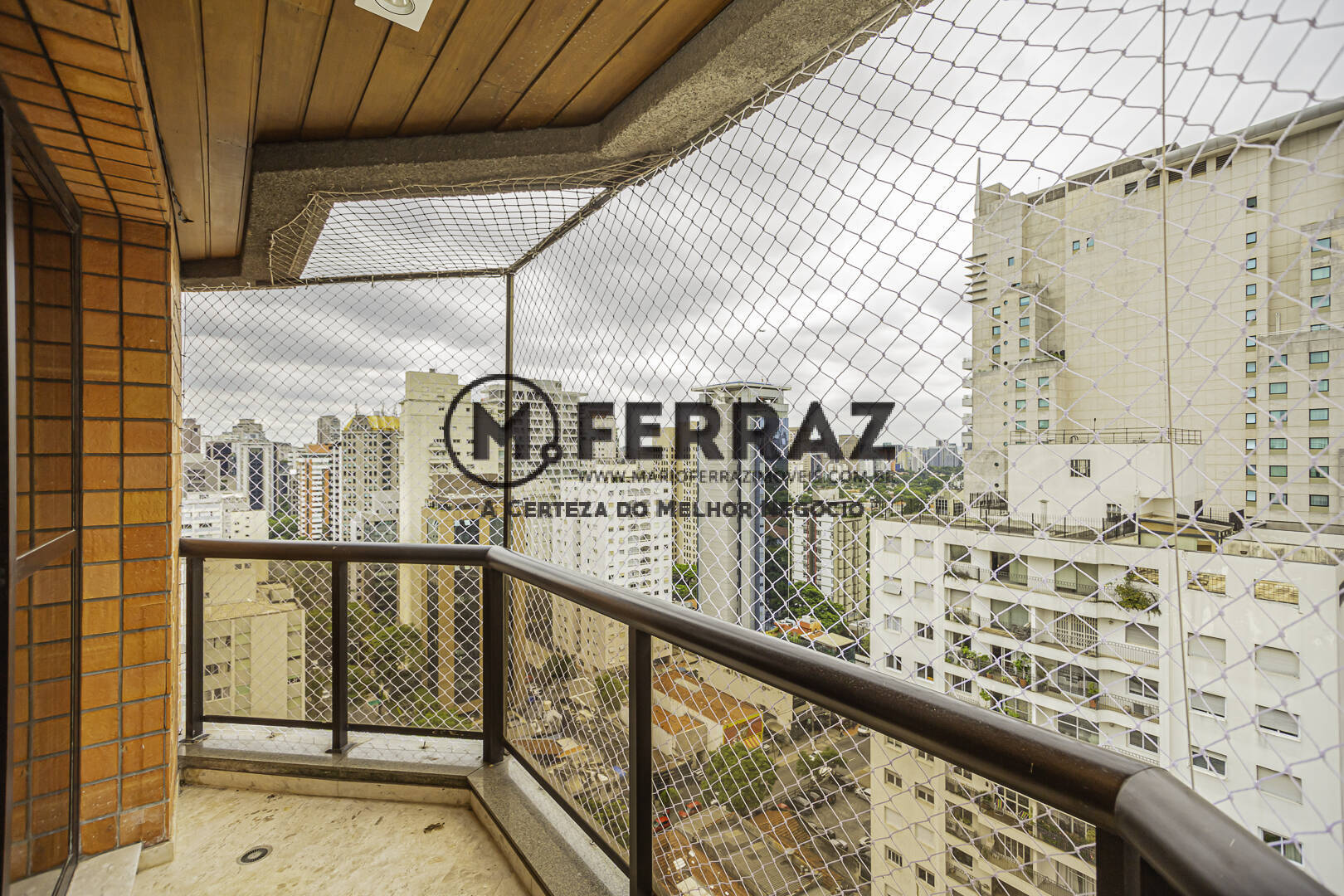 Apartamento à venda com 3 quartos, 200m² - Foto 9