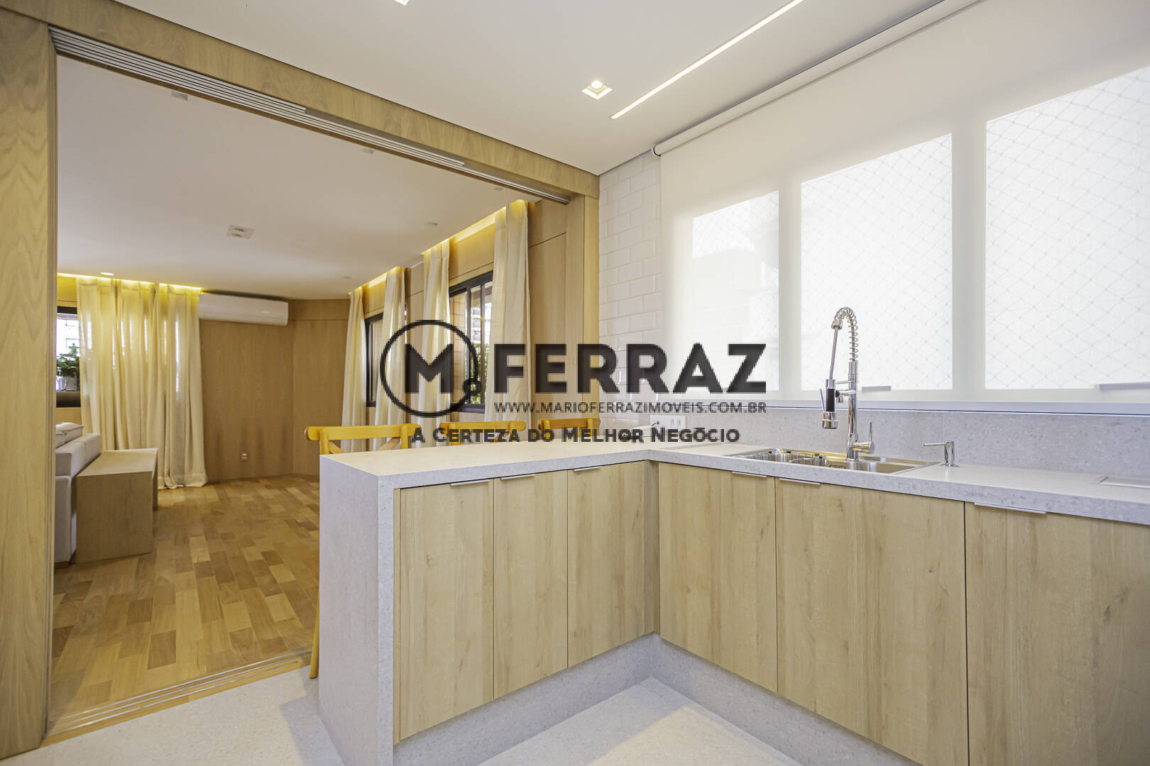 Apartamento à venda com 3 quartos, 200m² - Foto 16