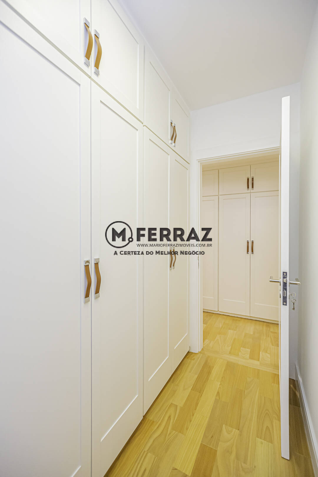 Apartamento à venda com 3 quartos, 200m² - Foto 21