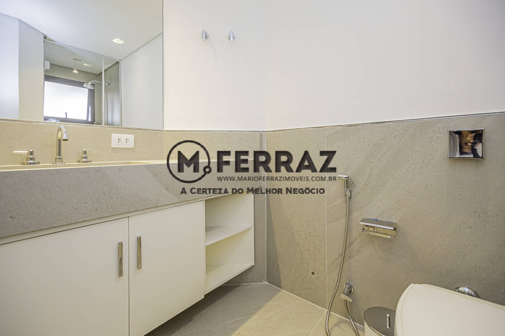 Apartamento à venda com 3 quartos, 200m² - Foto 22