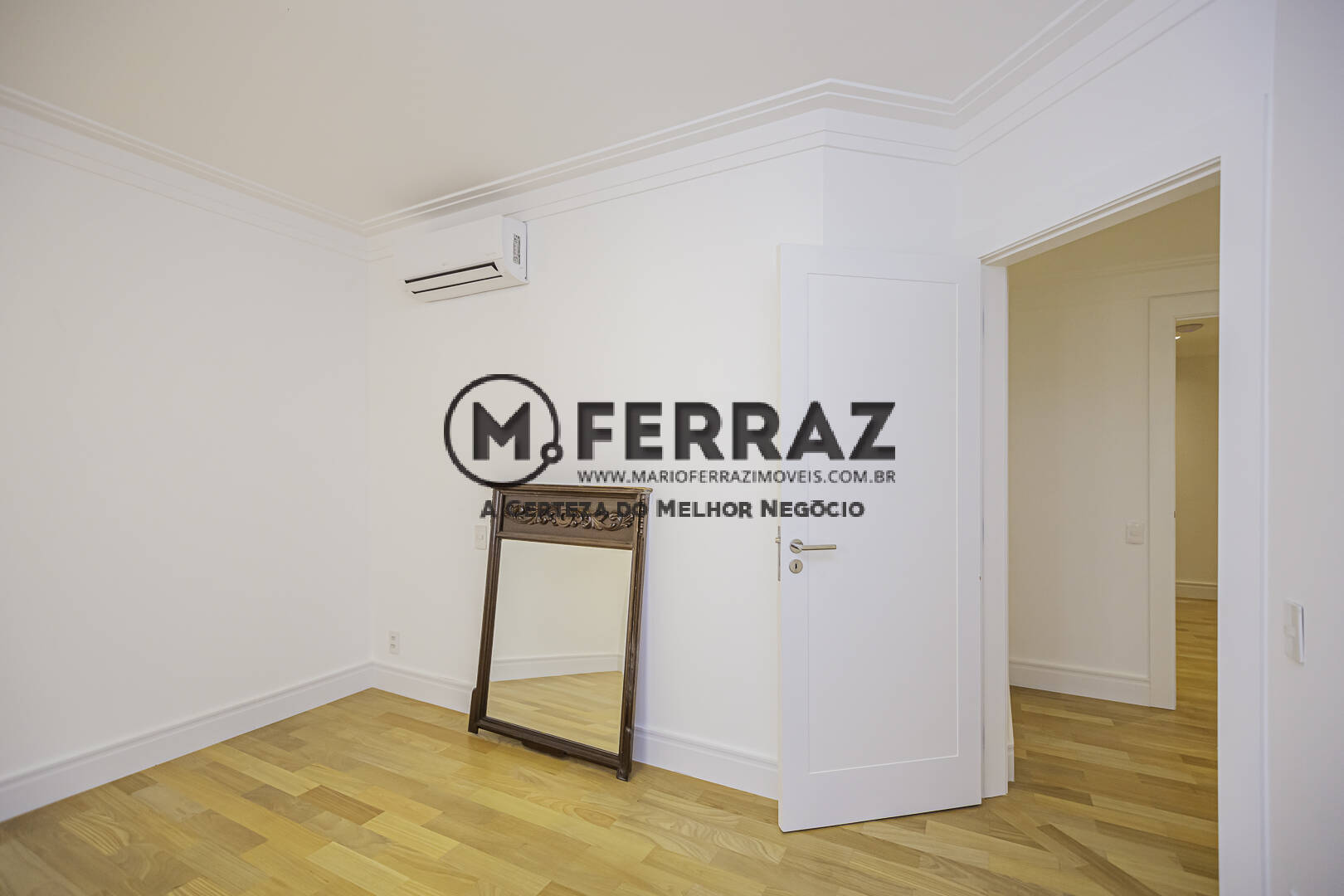 Apartamento à venda com 3 quartos, 200m² - Foto 32