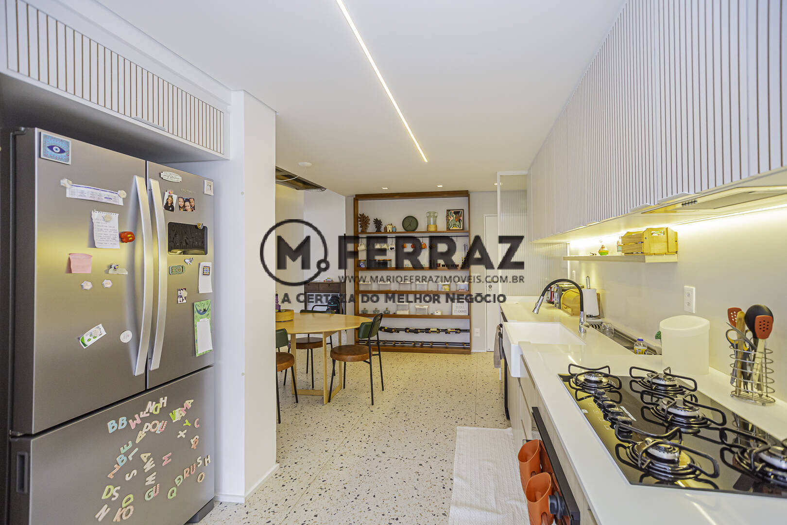 Apartamento à venda com 4 quartos, 230m² - Foto 20