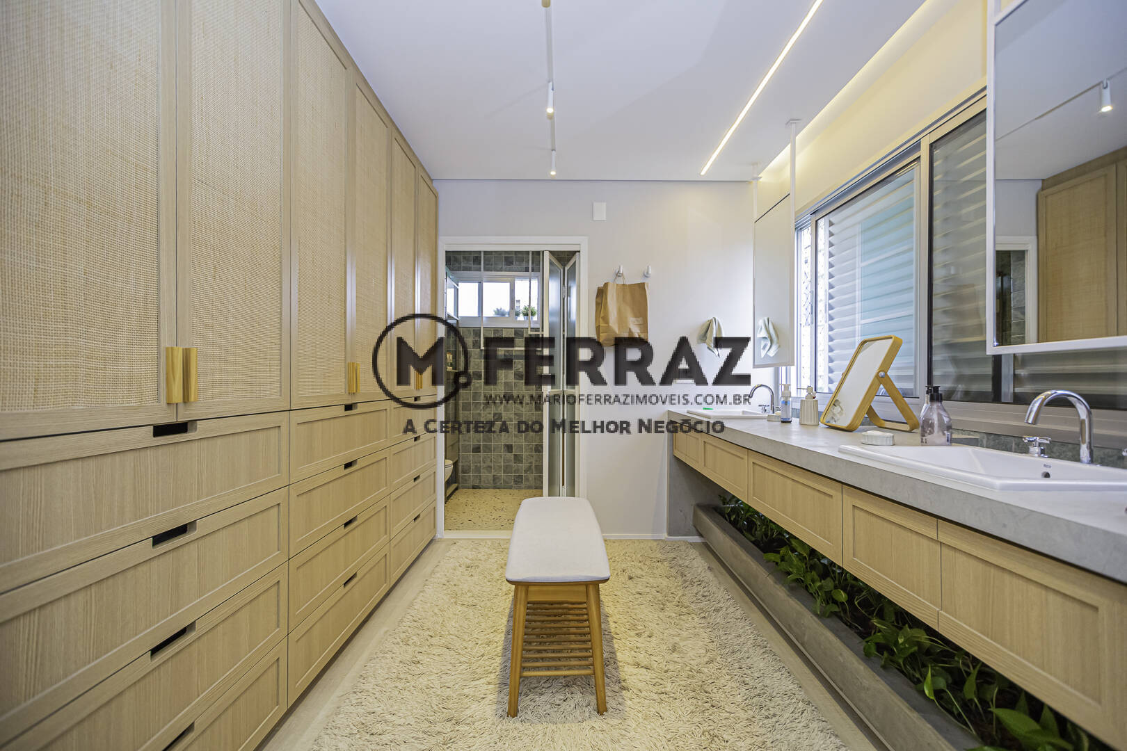 Apartamento à venda com 4 quartos, 230m² - Foto 42