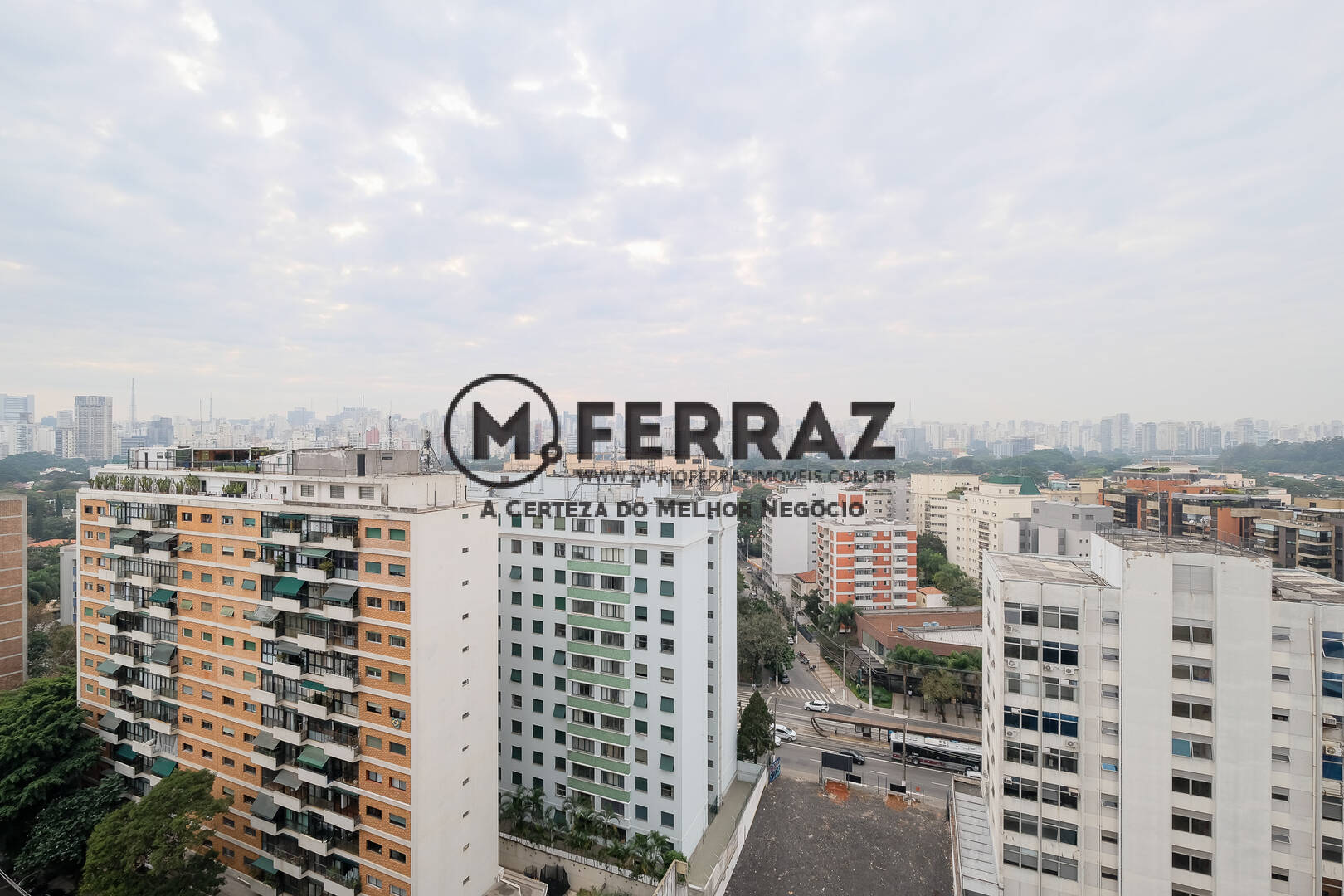 Apartamento para alugar com 3 quartos, 294m² - Foto 10