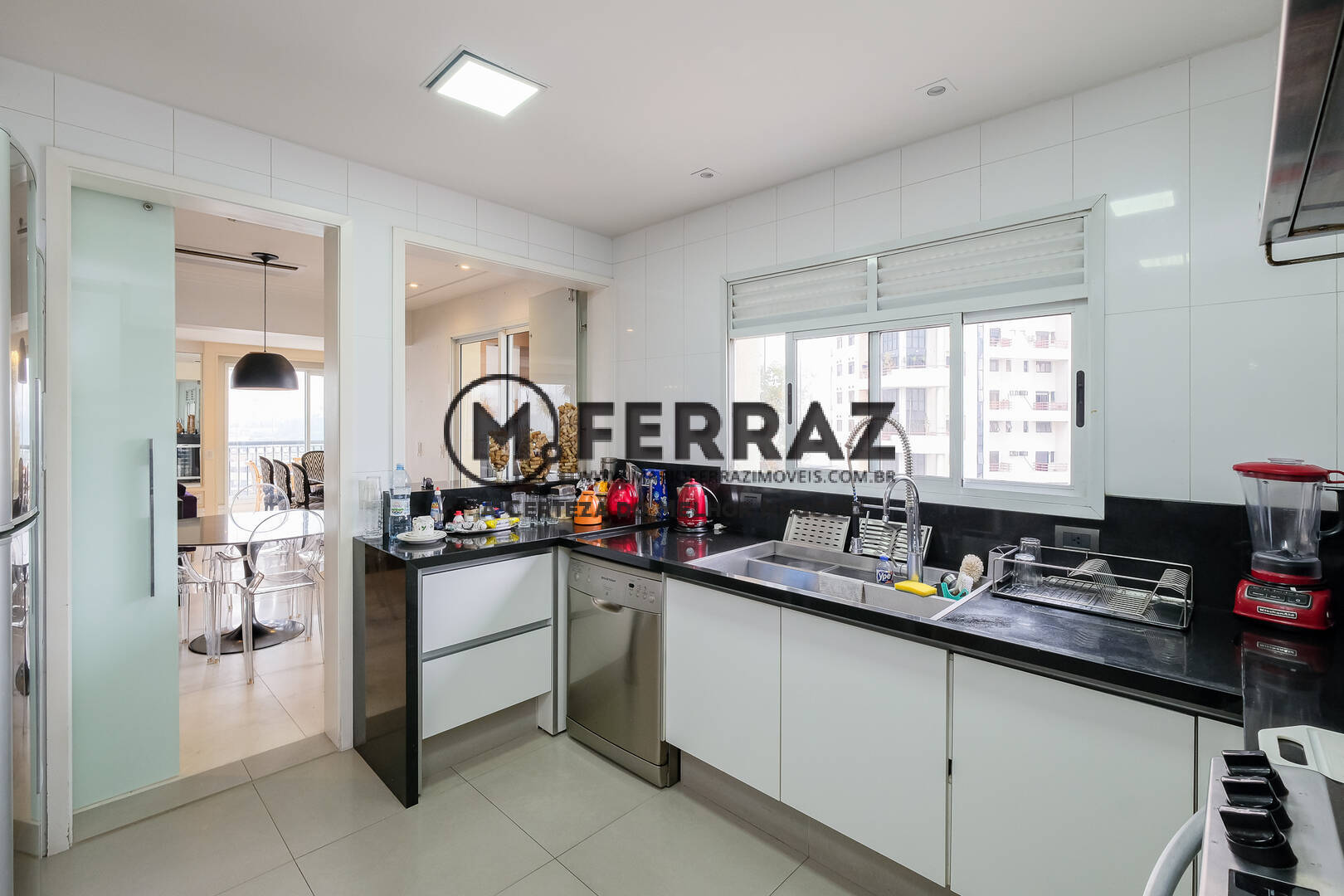 Apartamento para alugar com 3 quartos, 294m² - Foto 16