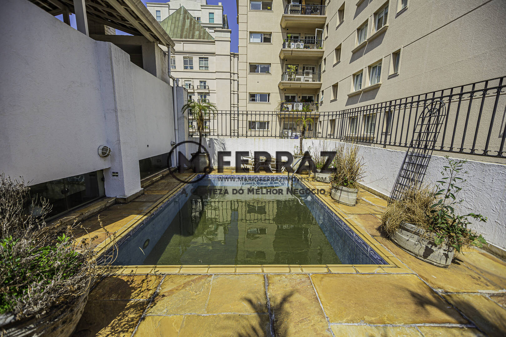 Apartamento à venda com 3 quartos, 250m² - Foto 3