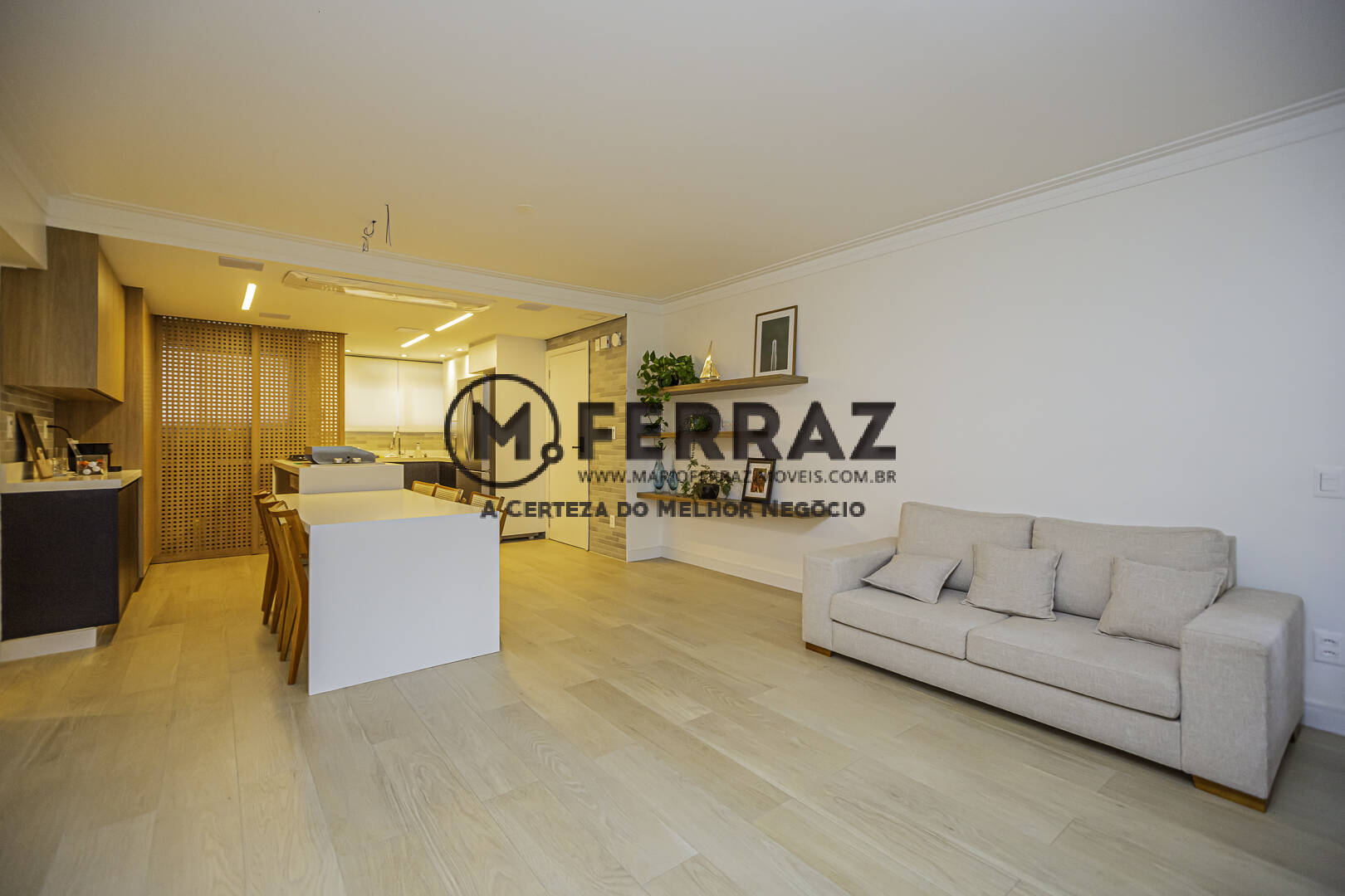 Apartamento à venda com 2 quartos, 110m² - Foto 1