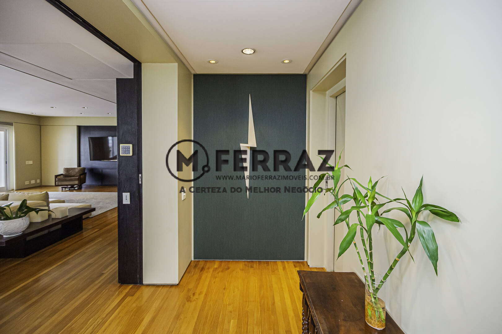 Apartamento para alugar com 4 quartos, 433m² - Foto 11