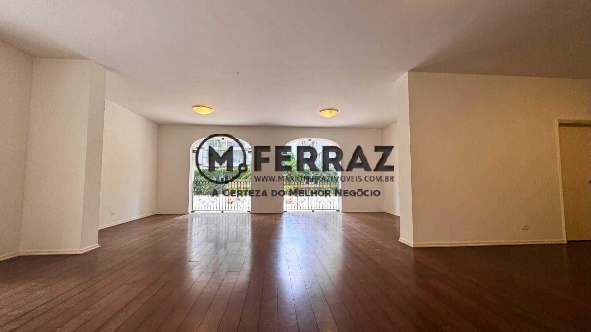 Apartamento à venda com 3 quartos, 221m² - Foto 35