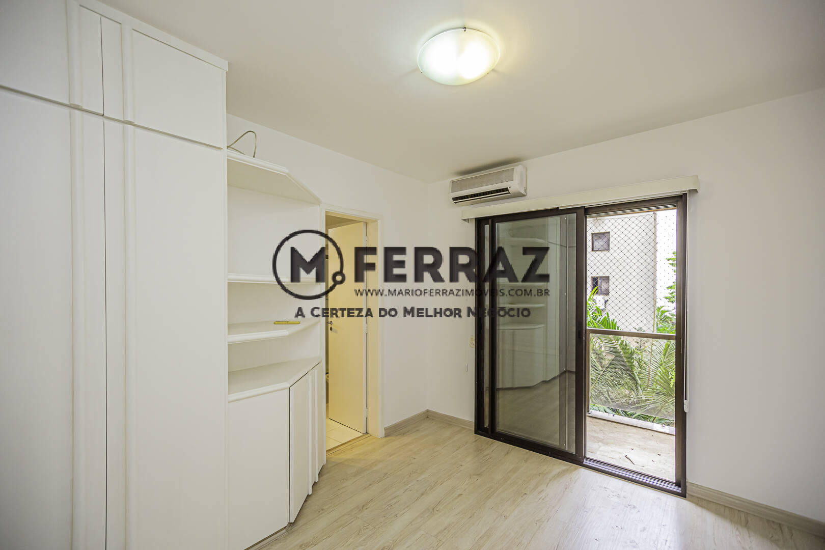 Apartamento para alugar com 3 quartos, 225m² - Foto 16