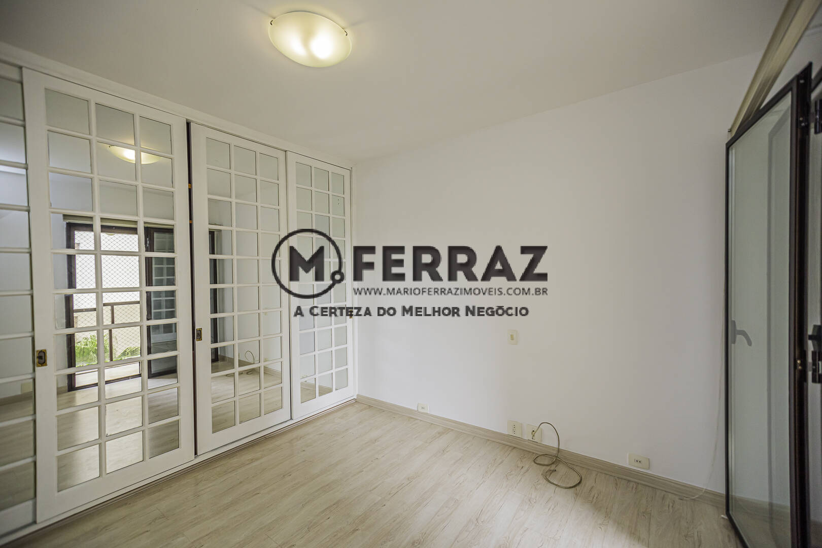 Apartamento para alugar com 3 quartos, 225m² - Foto 22