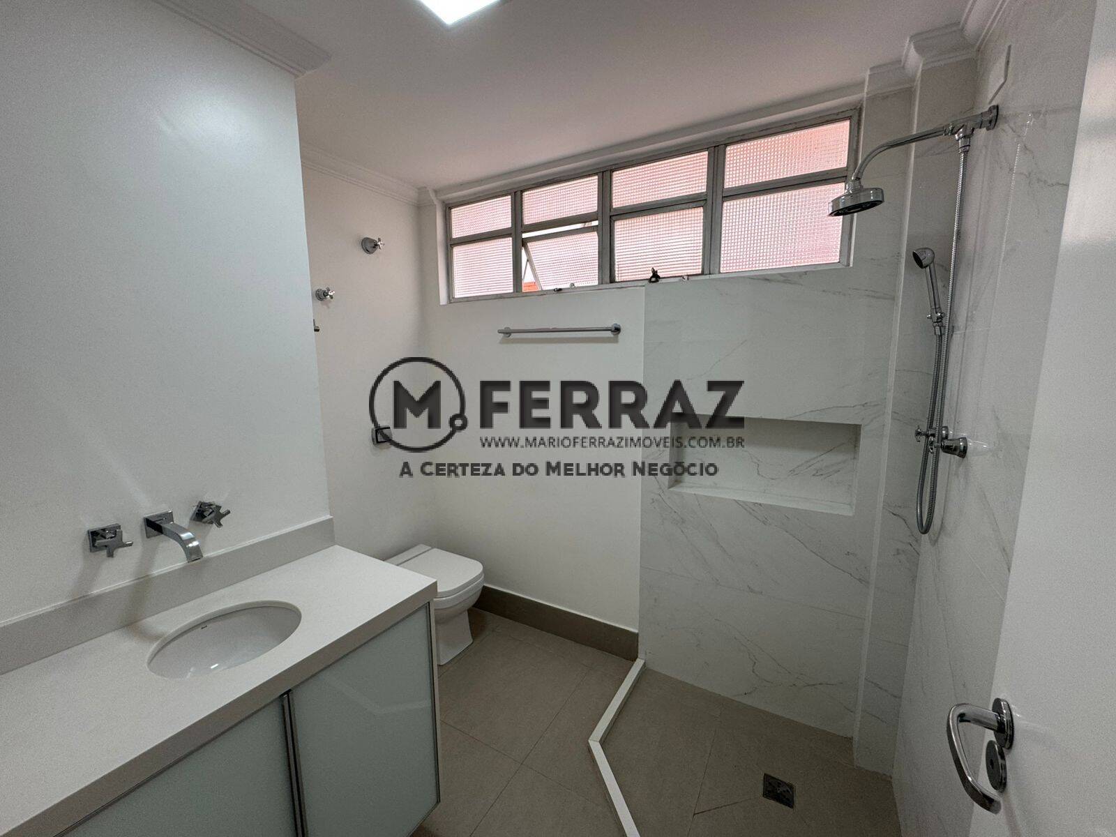 Apartamento para alugar com 3 quartos, 180m² - Foto 9