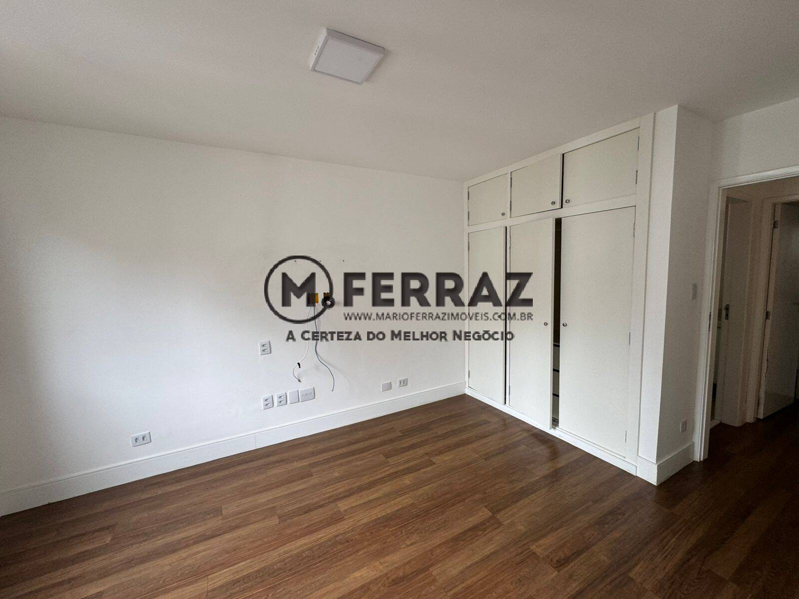 Apartamento para alugar com 3 quartos, 180m² - Foto 8