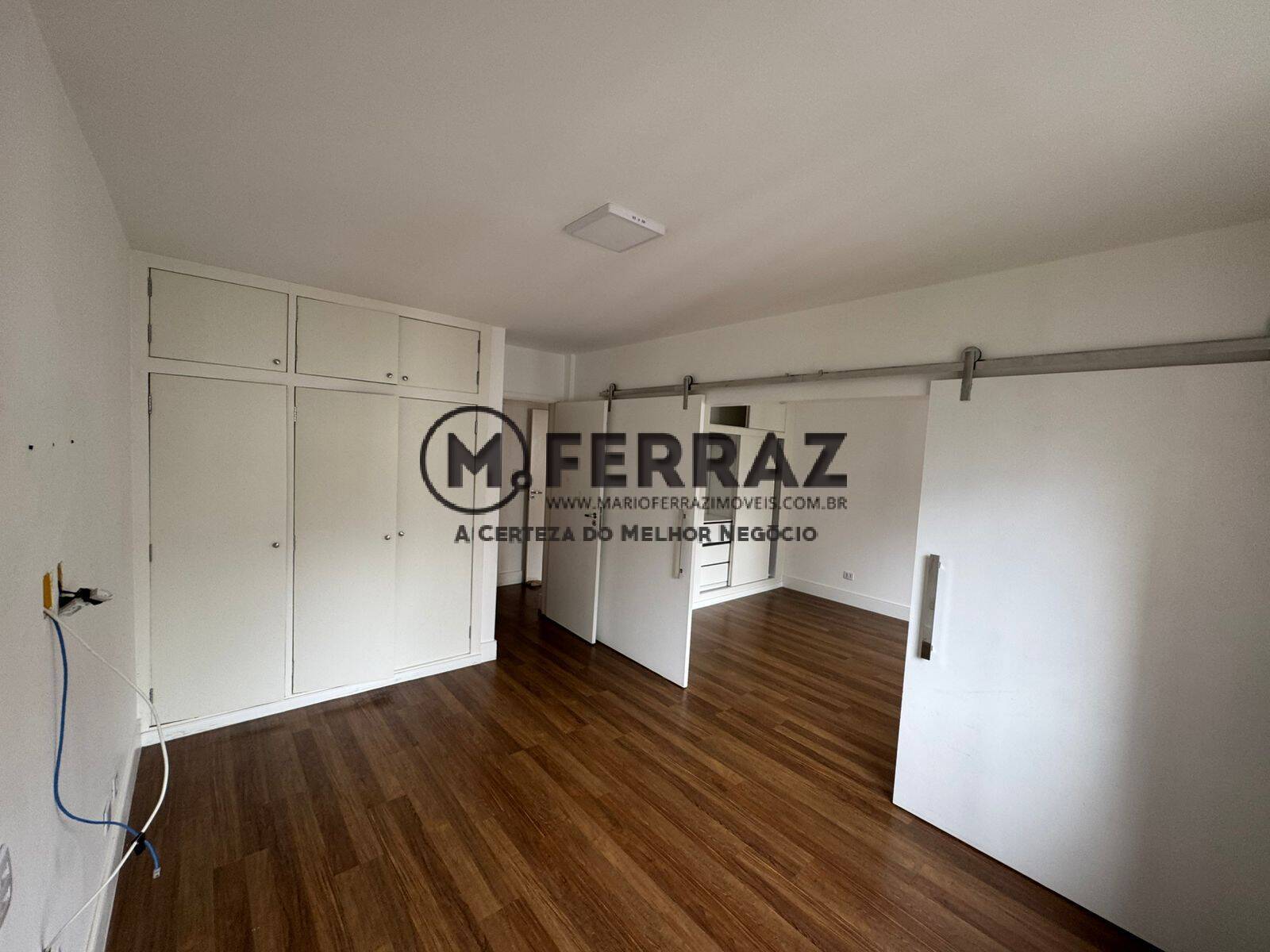 Apartamento para alugar com 3 quartos, 180m² - Foto 7