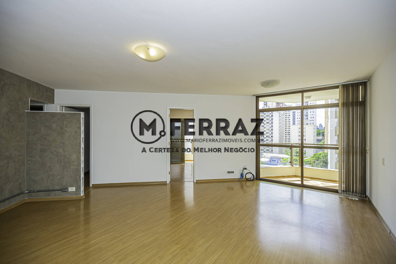 Apartamento à venda e aluguel com 3 quartos, 98m² - Foto 1