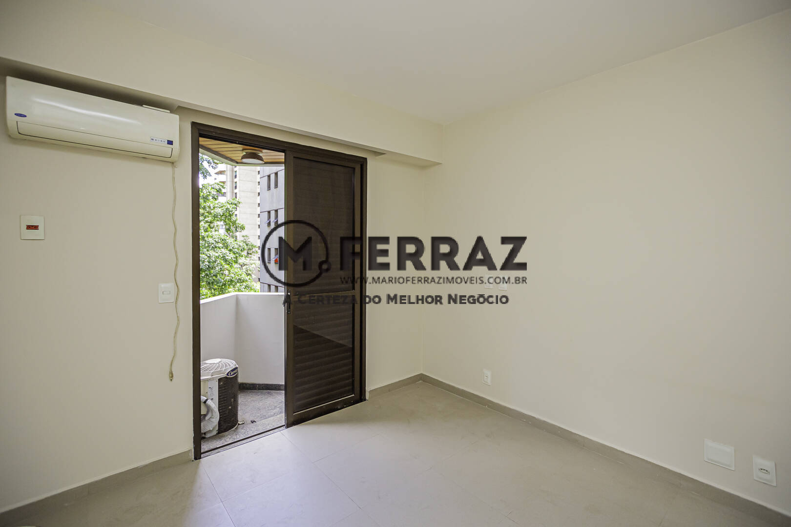 Apartamento à venda com 1 quarto, 44m² - Foto 11