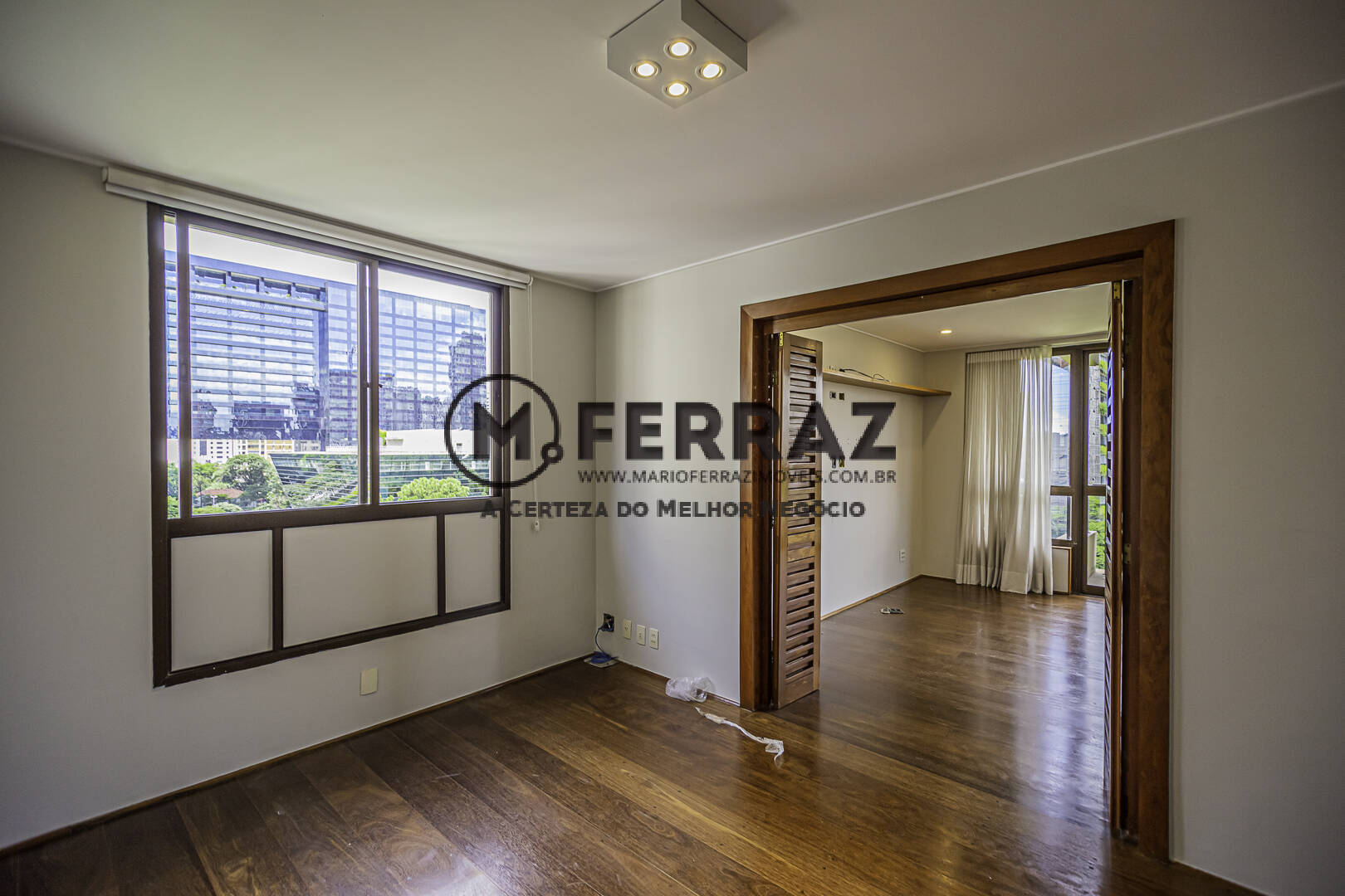 Apartamento à venda com 3 quartos, 200m² - Foto 9