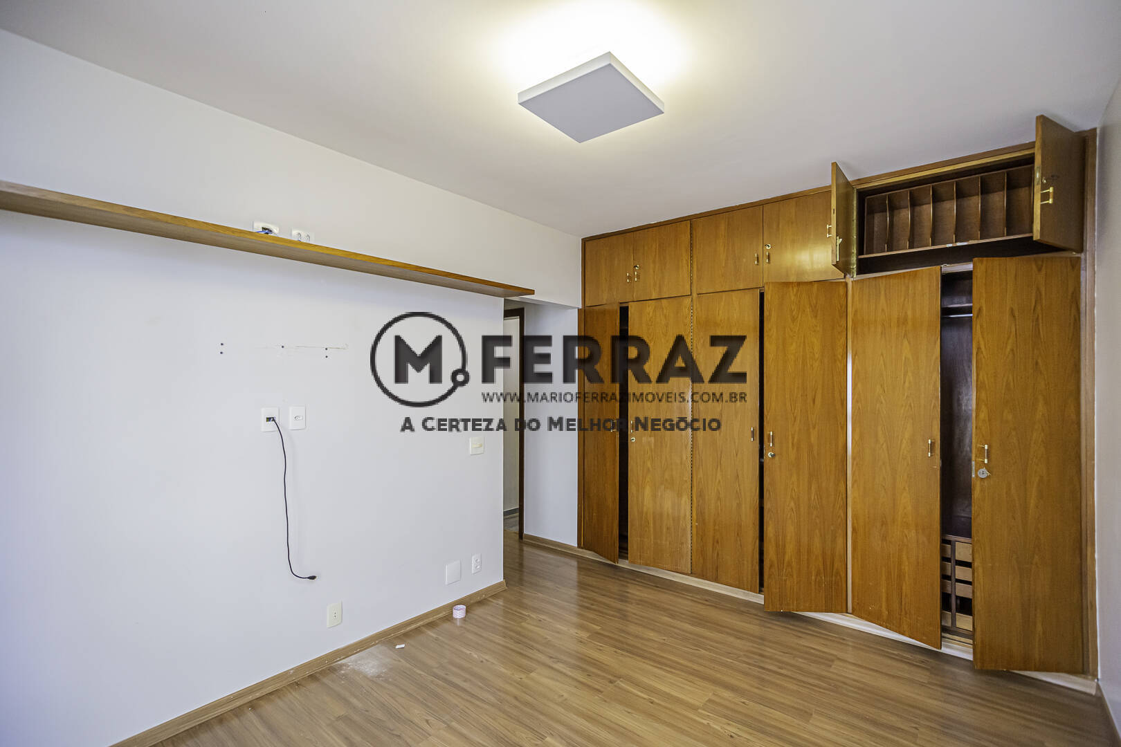 Apartamento à venda com 3 quartos, 200m² - Foto 21