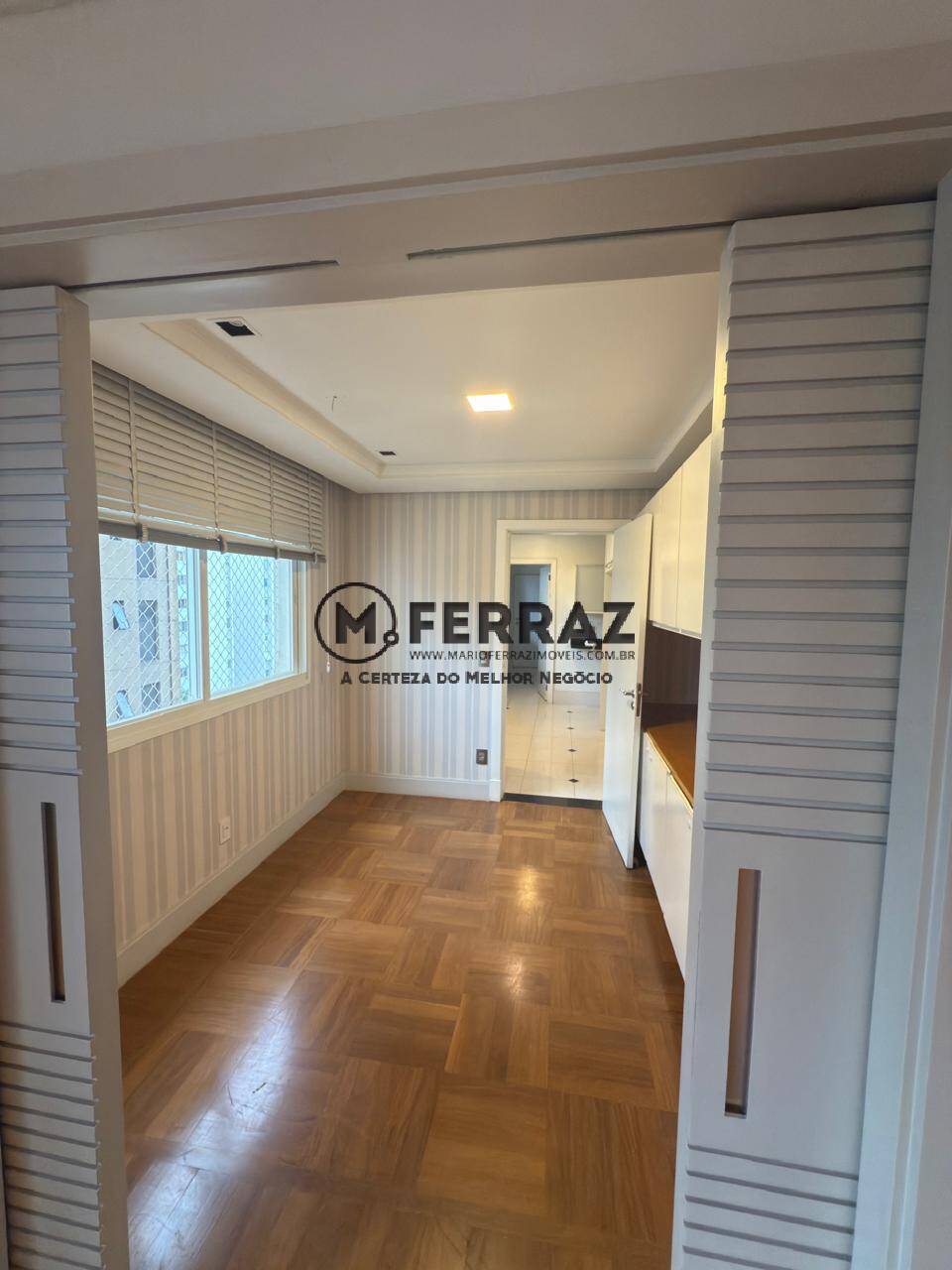 Apartamento à venda com 3 quartos, 274m² - Foto 9