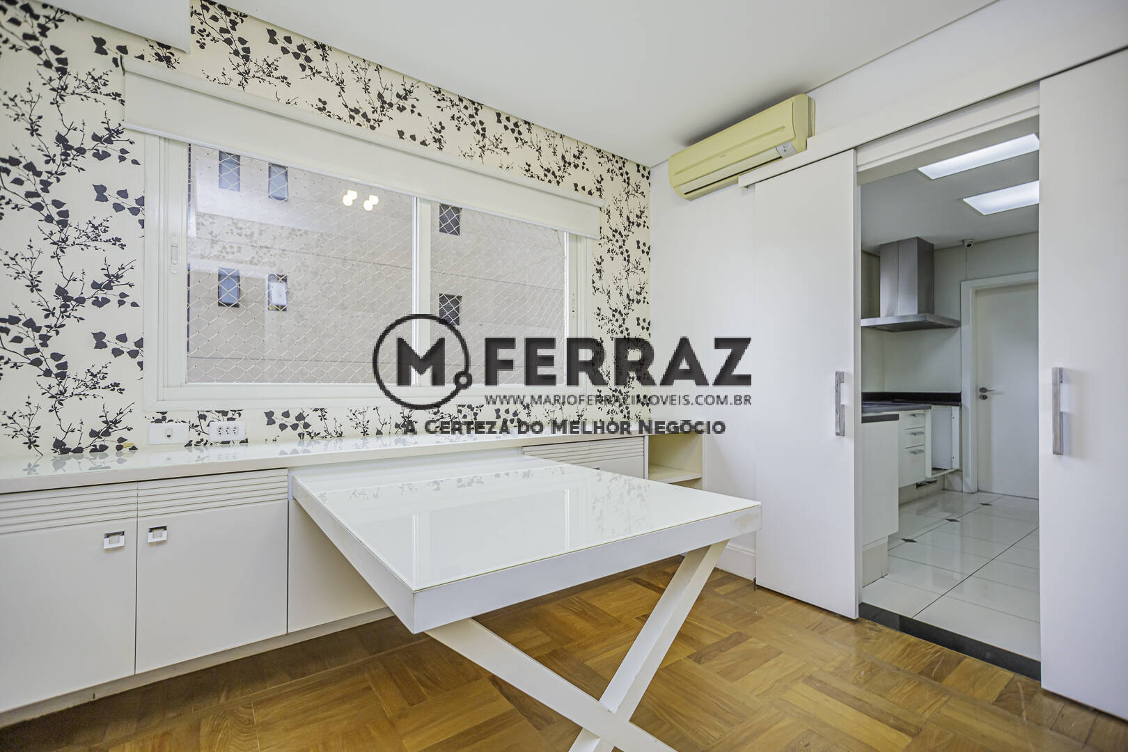 Apartamento para alugar com 3 quartos, 274m² - Foto 14