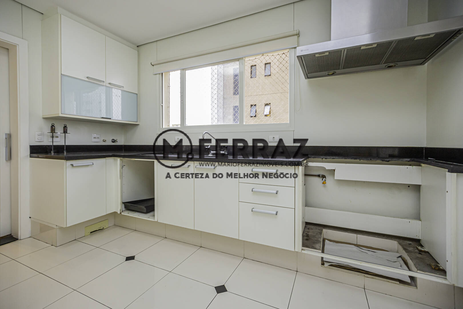 Apartamento para alugar com 3 quartos, 274m² - Foto 15