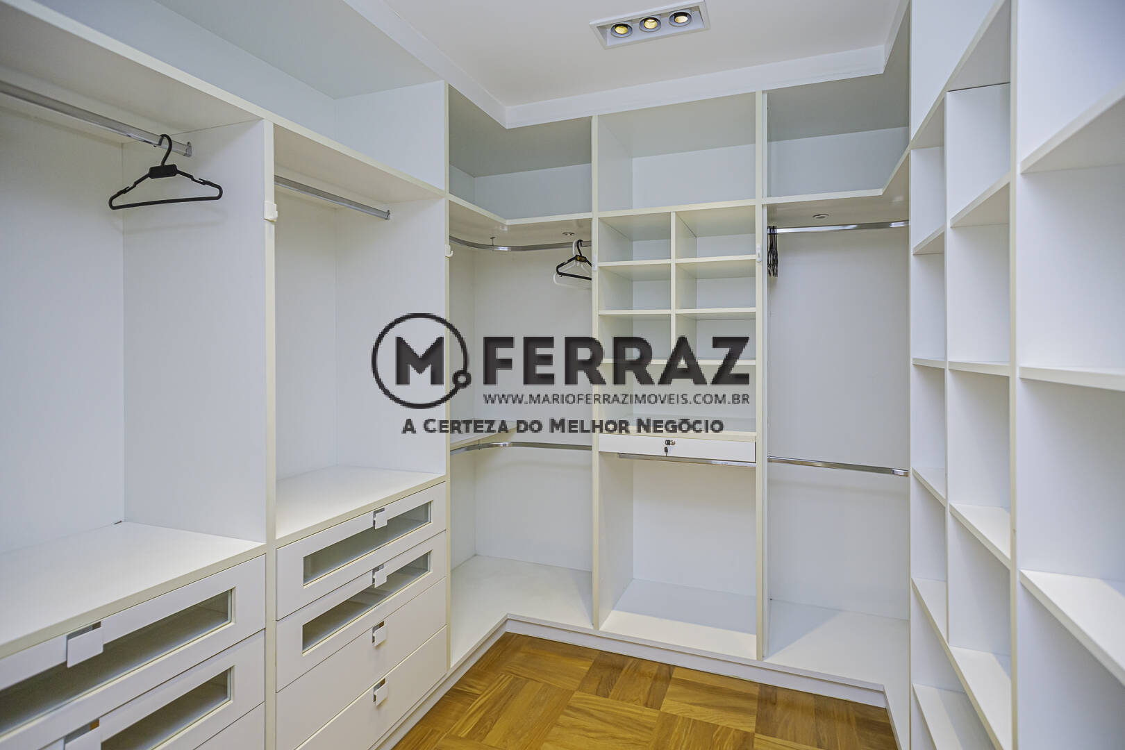 Apartamento para alugar com 3 quartos, 274m² - Foto 27