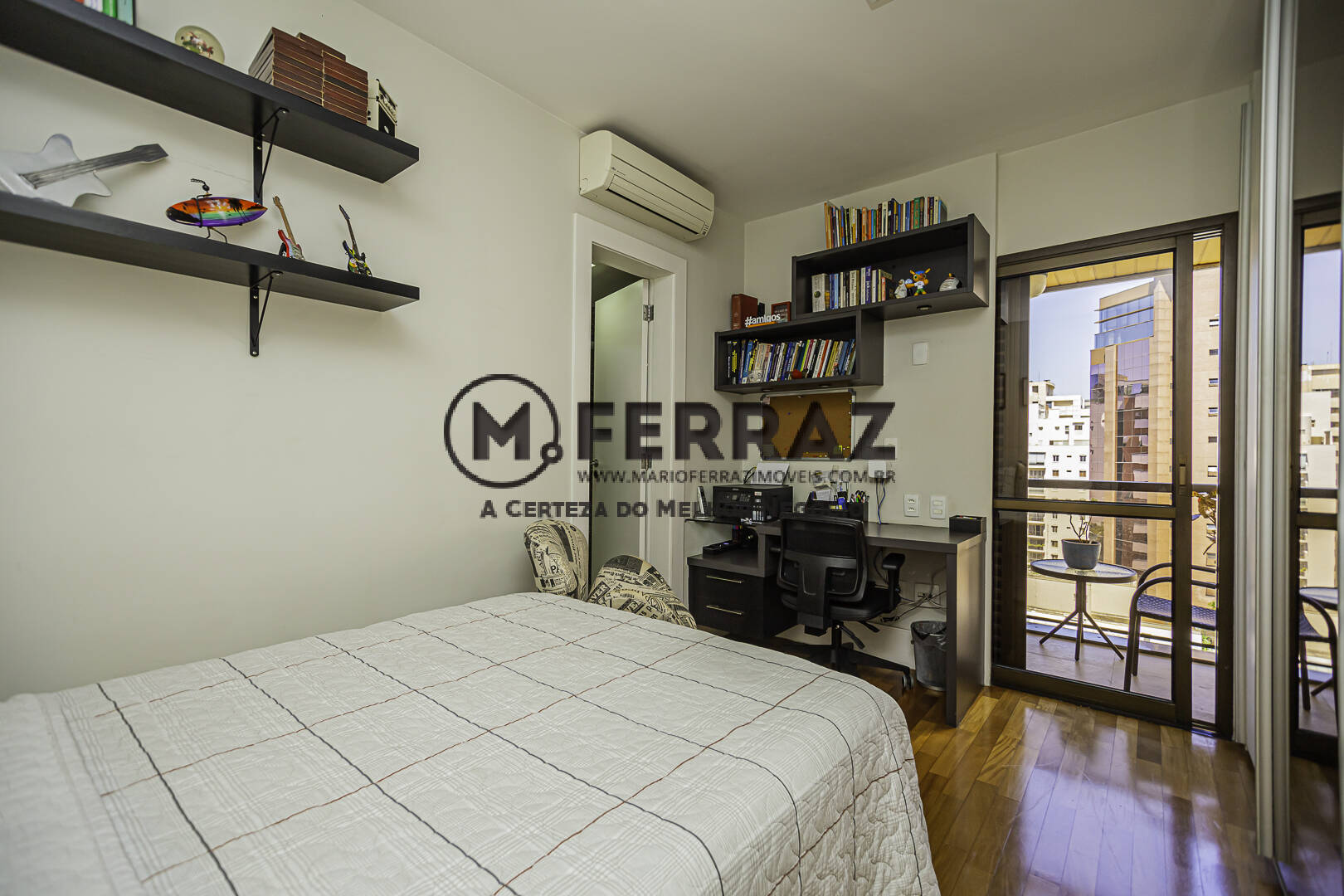 Apartamento à venda com 4 quartos, 213m² - Foto 19