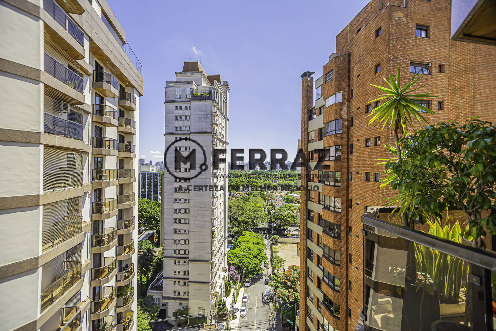 Apartamento à venda com 4 quartos, 213m² - Foto 6